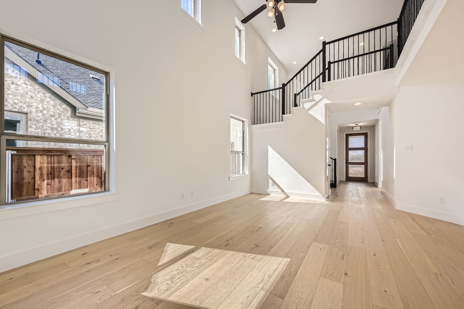 6041 Davis Knoll