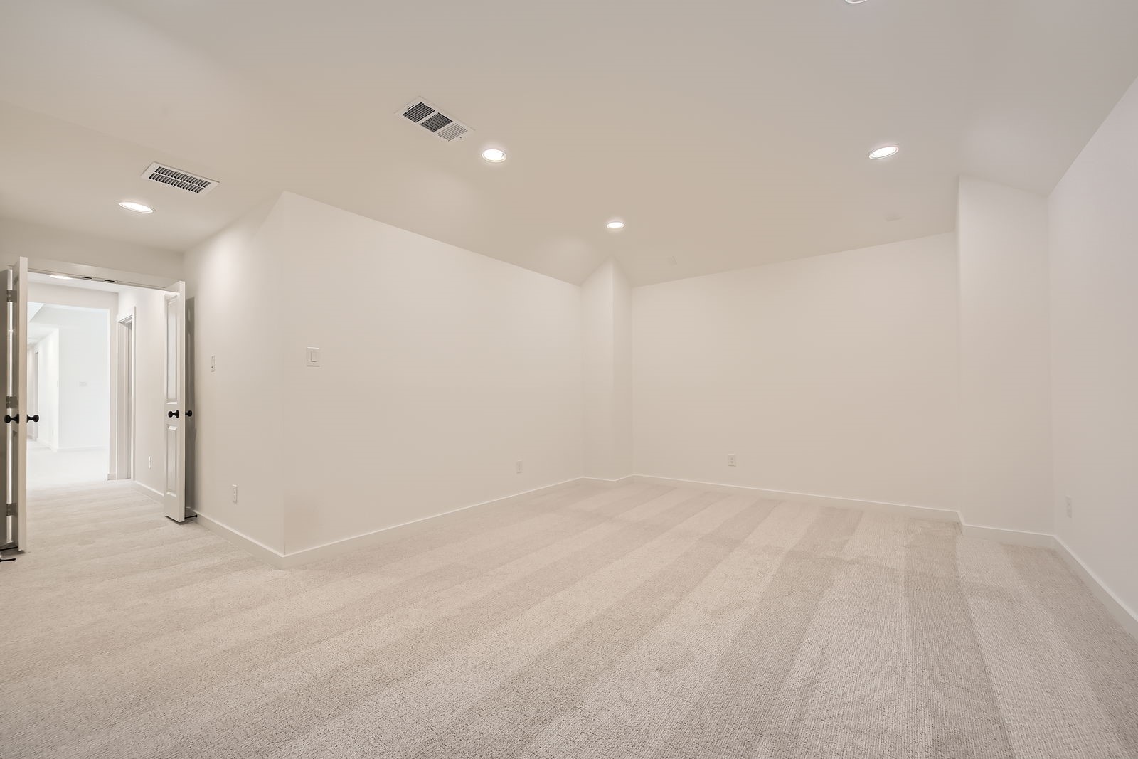 6041 Davis Knoll