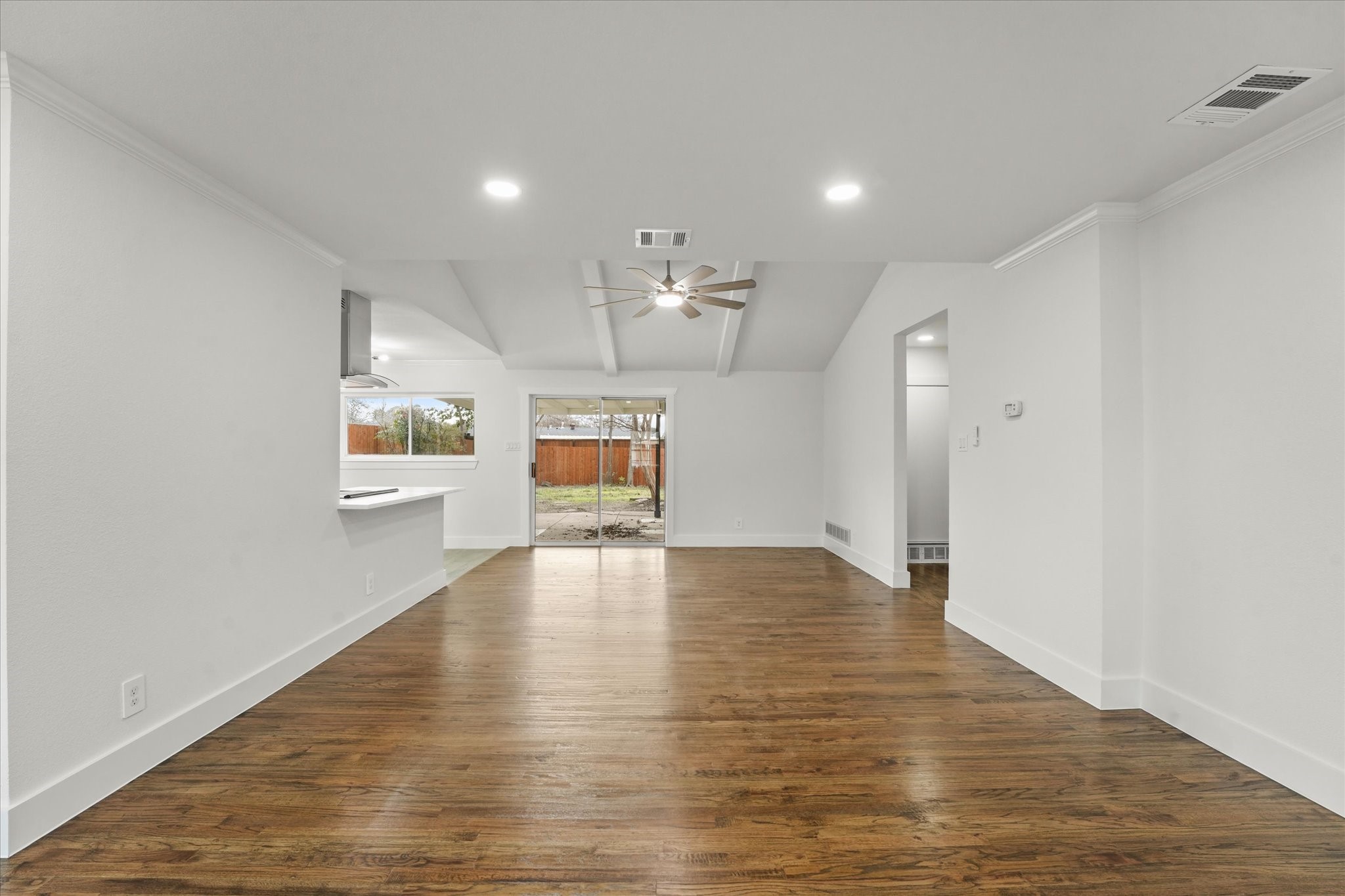 925 Prestwick Lane