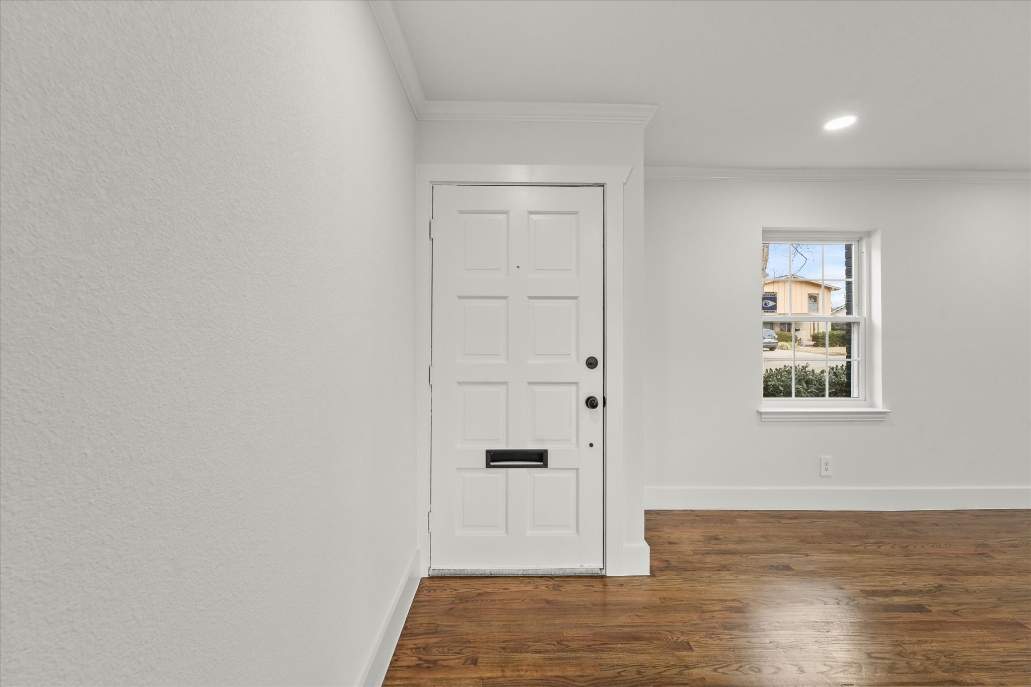 925 Prestwick Lane