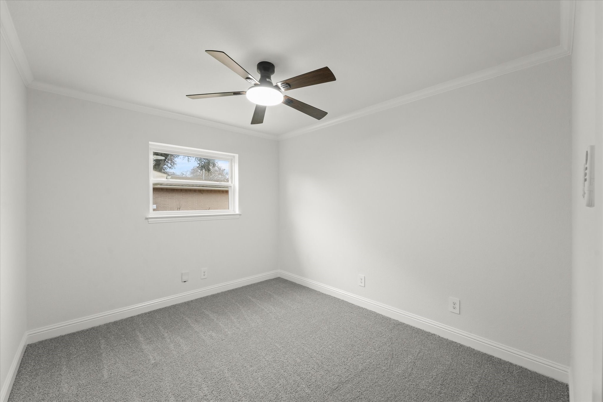 925 Prestwick Lane