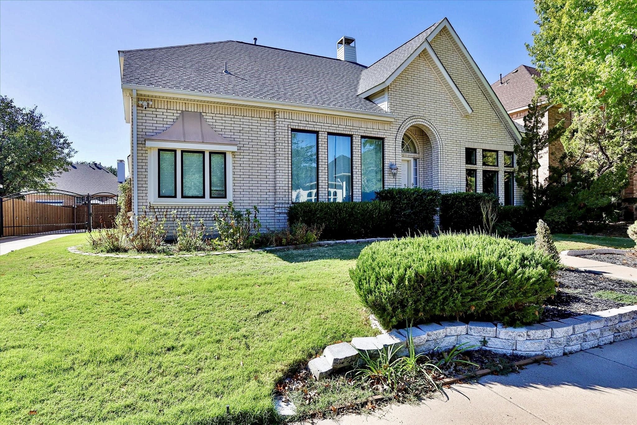 736 Muirfield Road