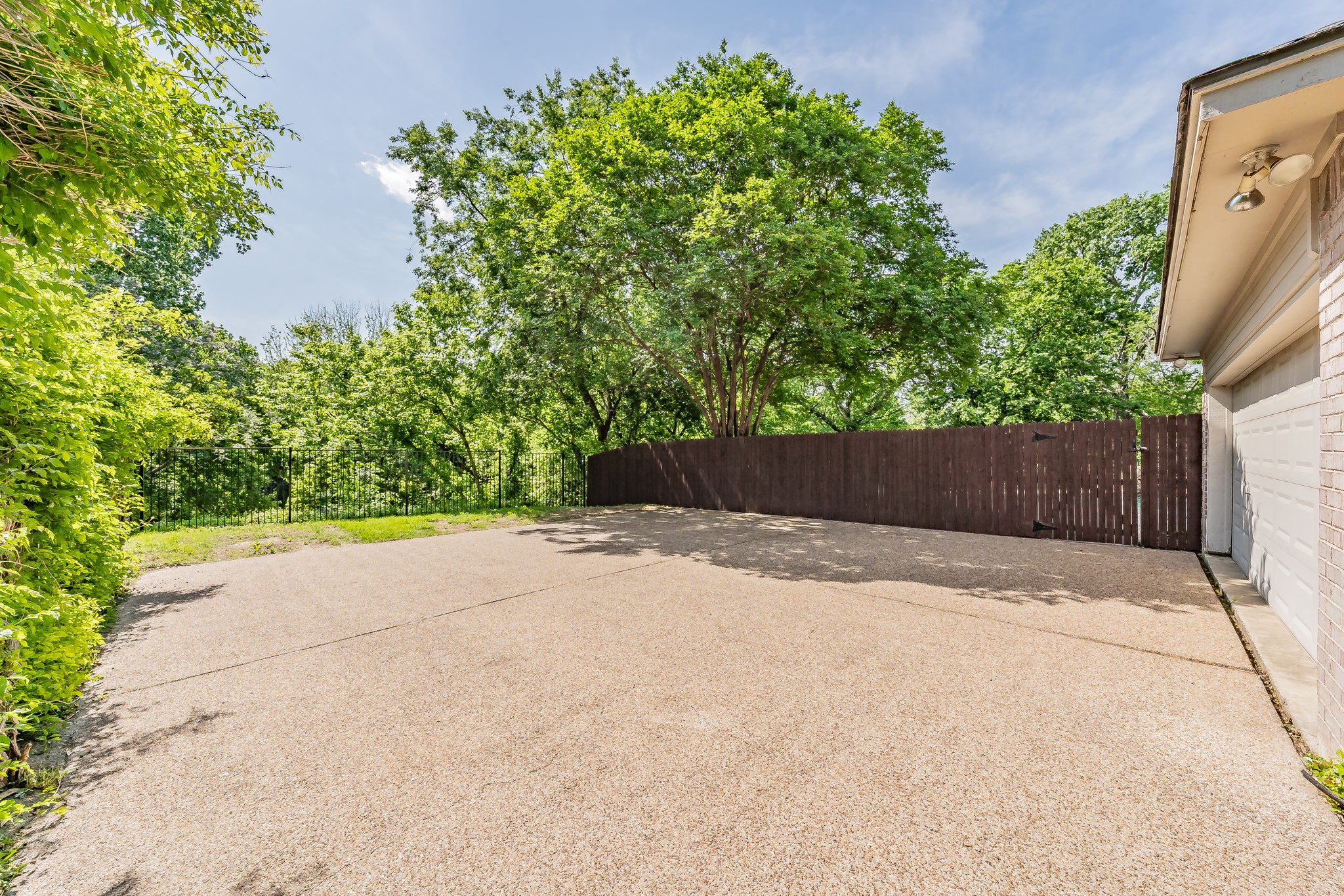 6800 Riverridge Road