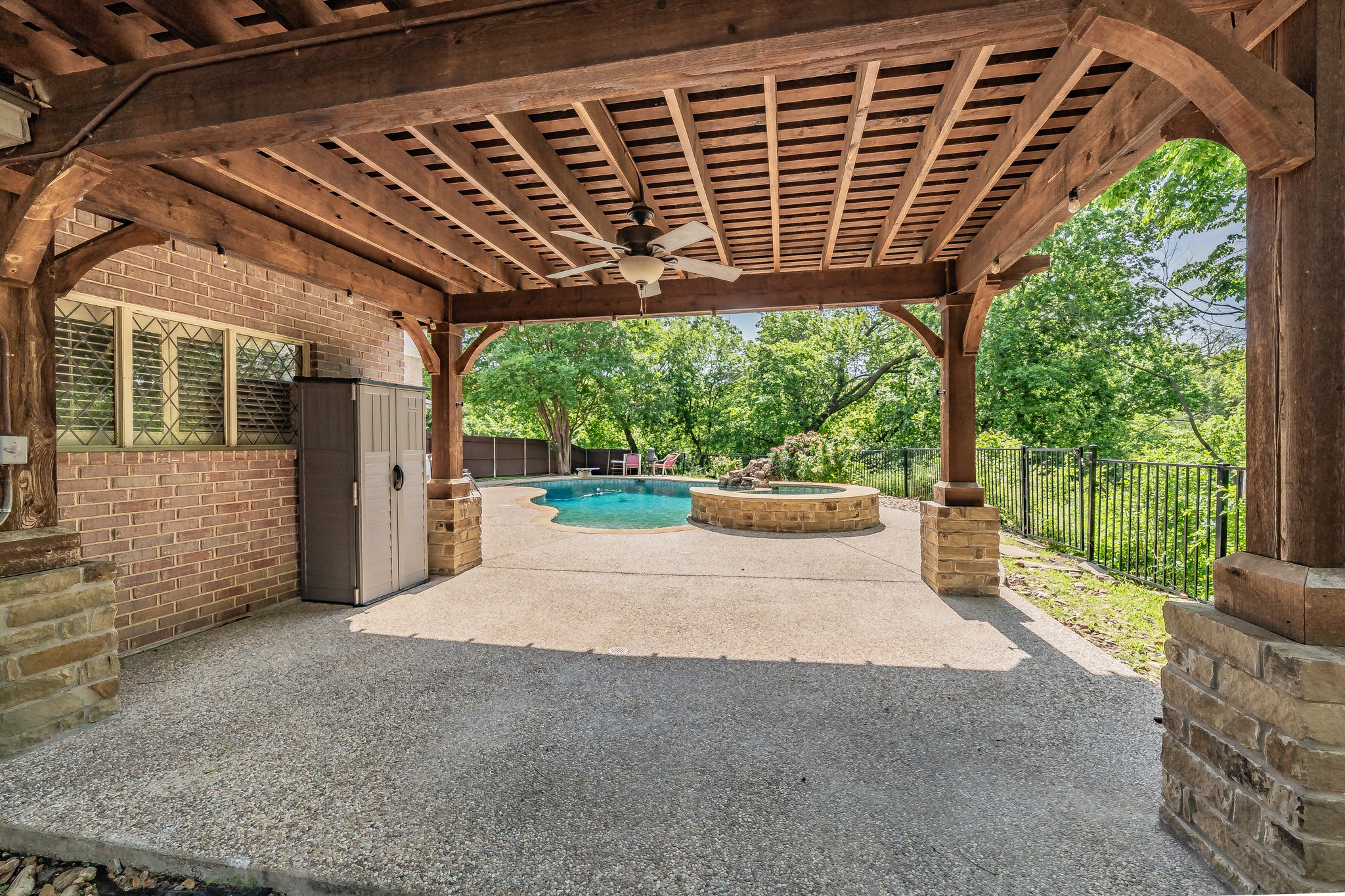 6800 Riverridge Road