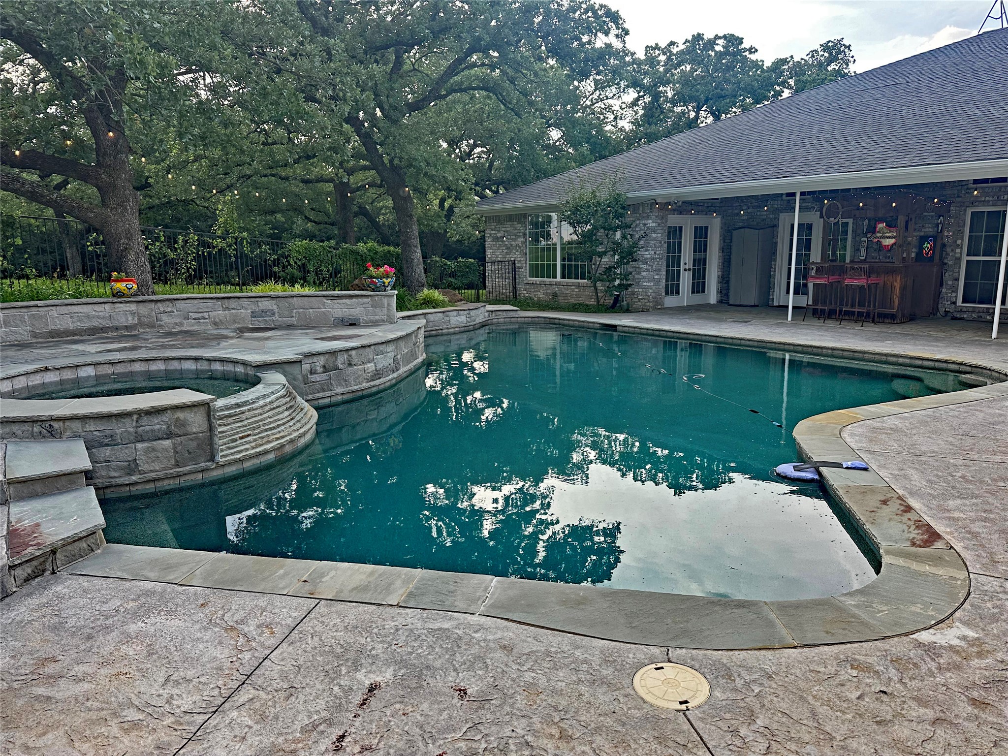 218 Fairview Court