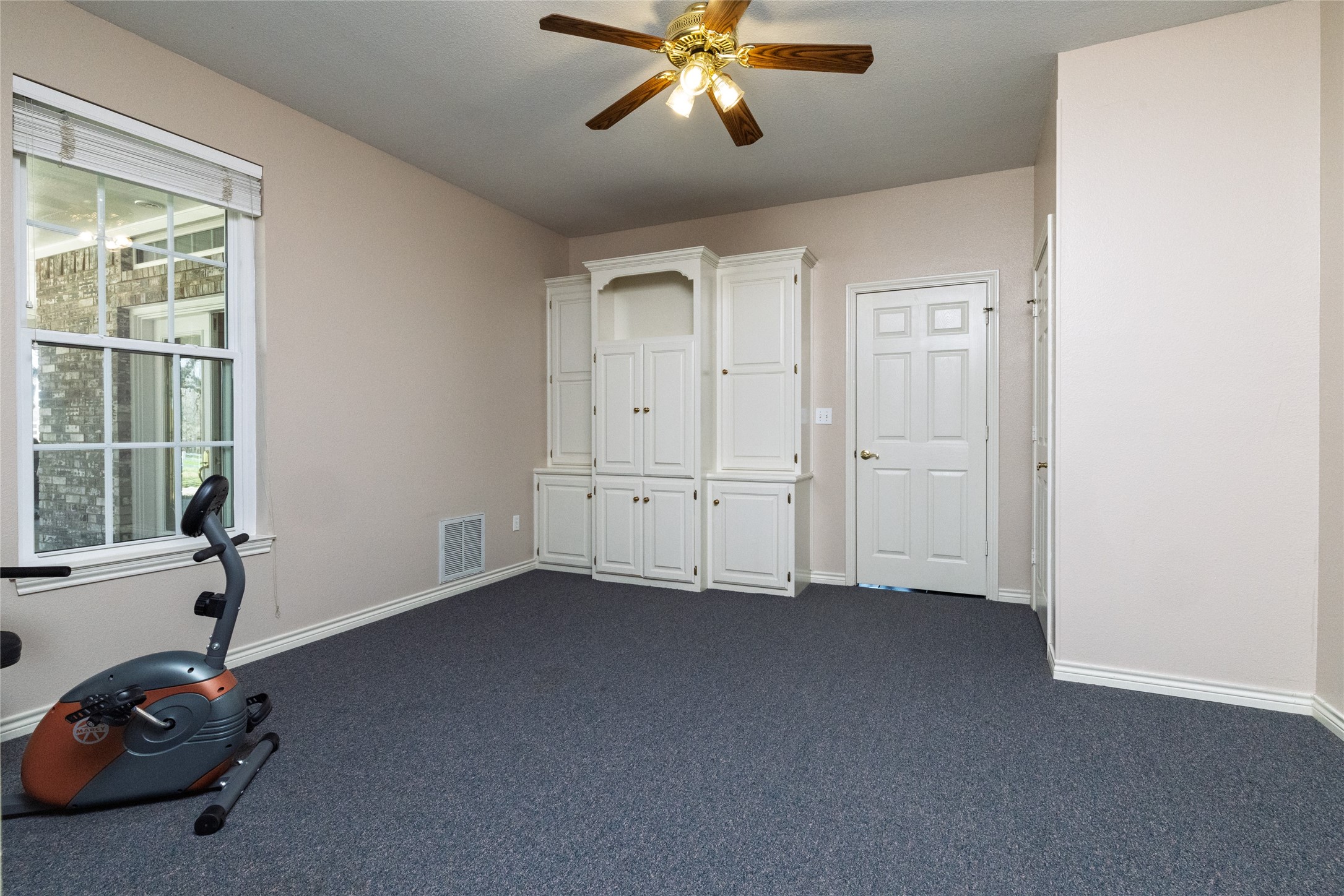 218 Fairview Court