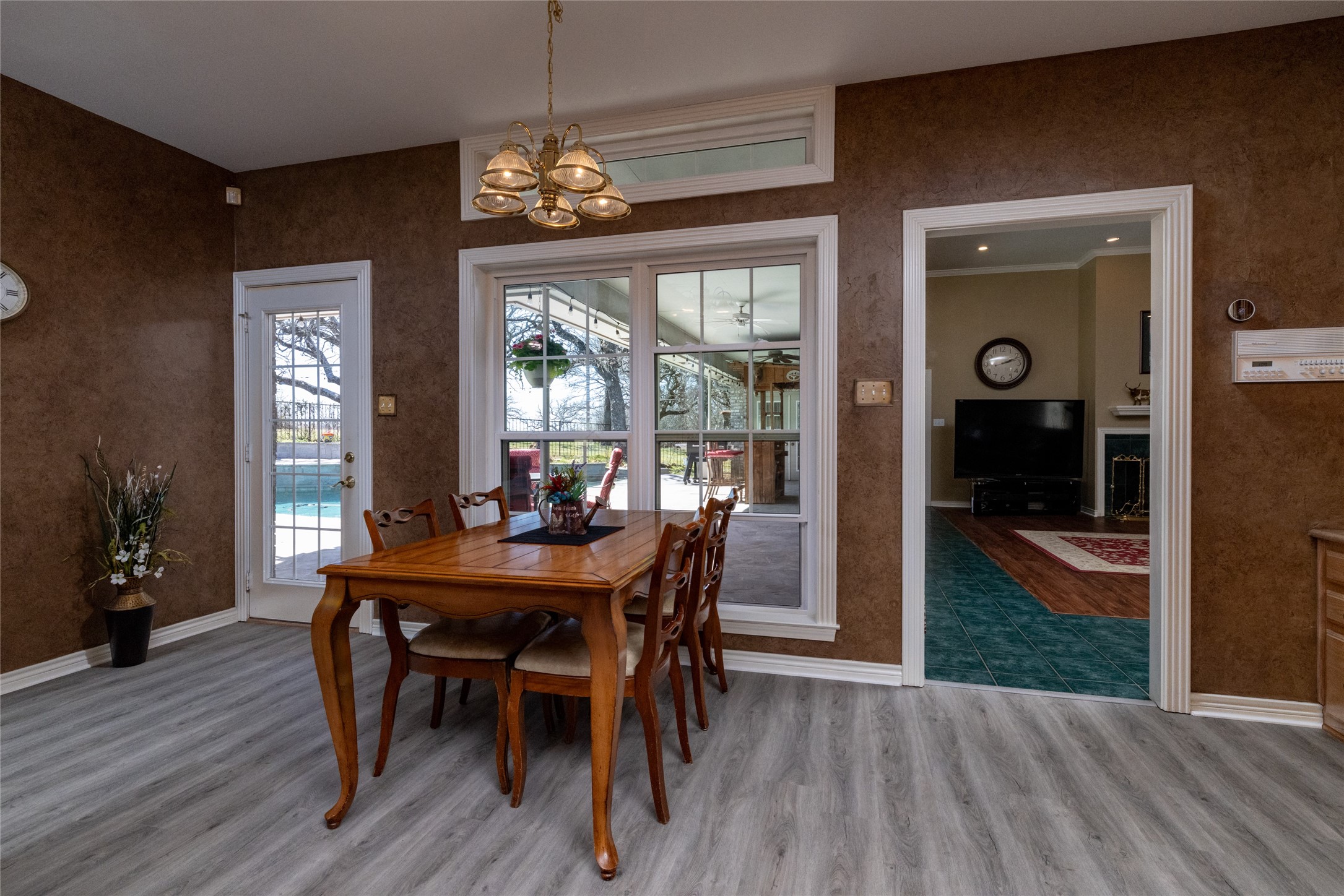 218 Fairview Court