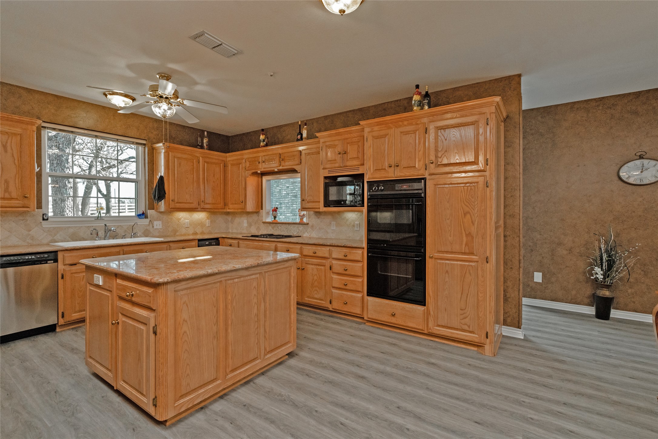 218 Fairview Court