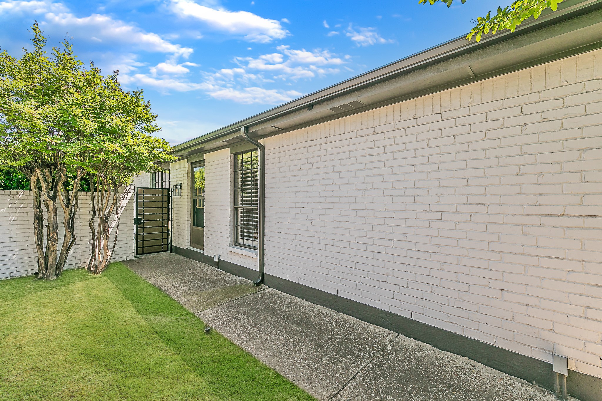 4301 Hartwood Circle