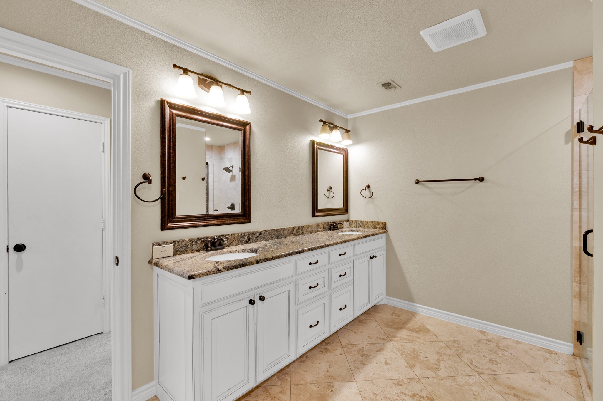 4301 Hartwood Circle