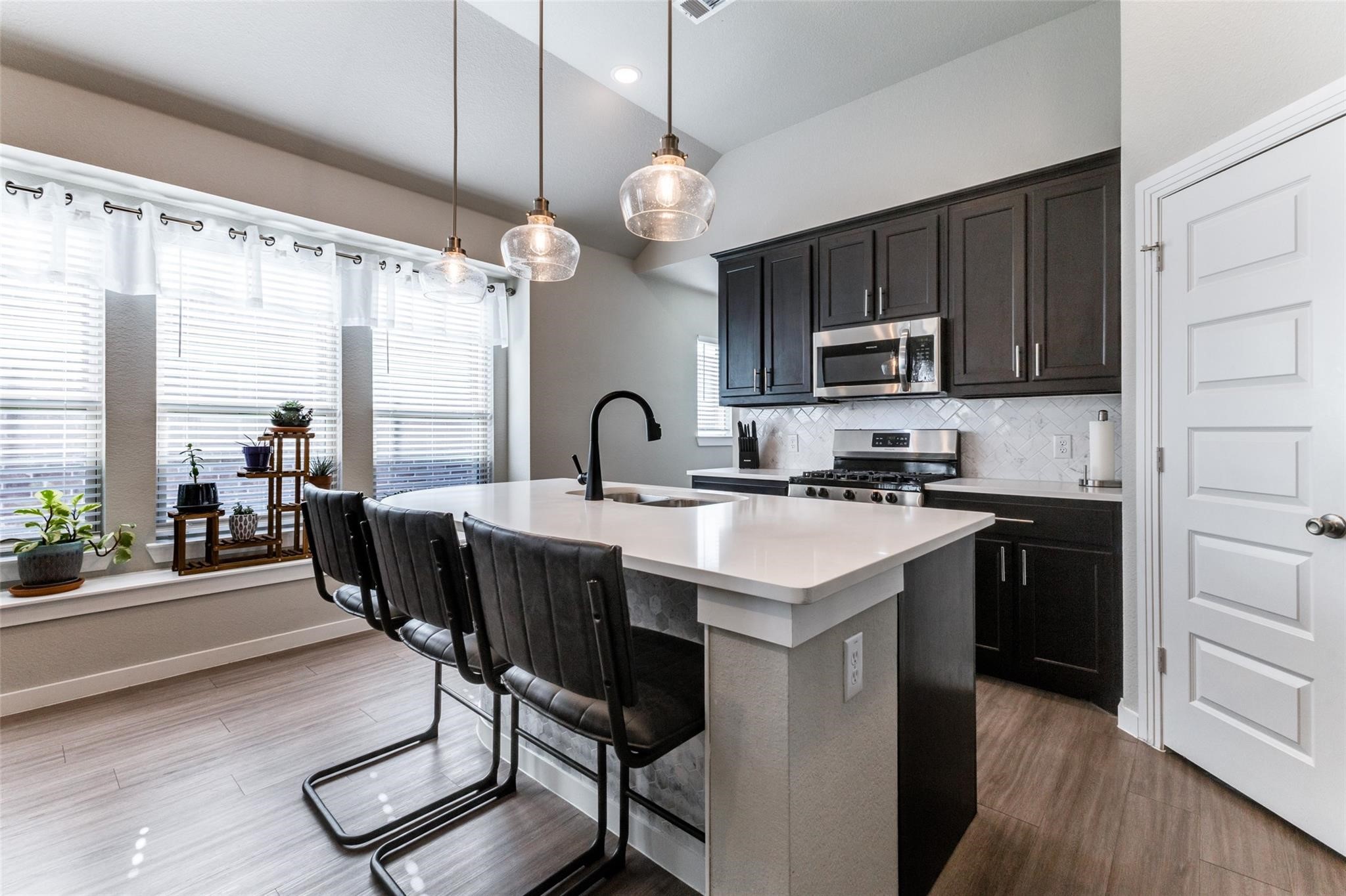 2435 Brightling Bend