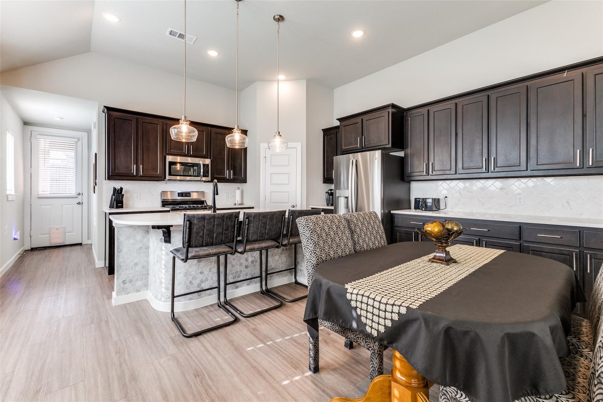 2435 Brightling Bend