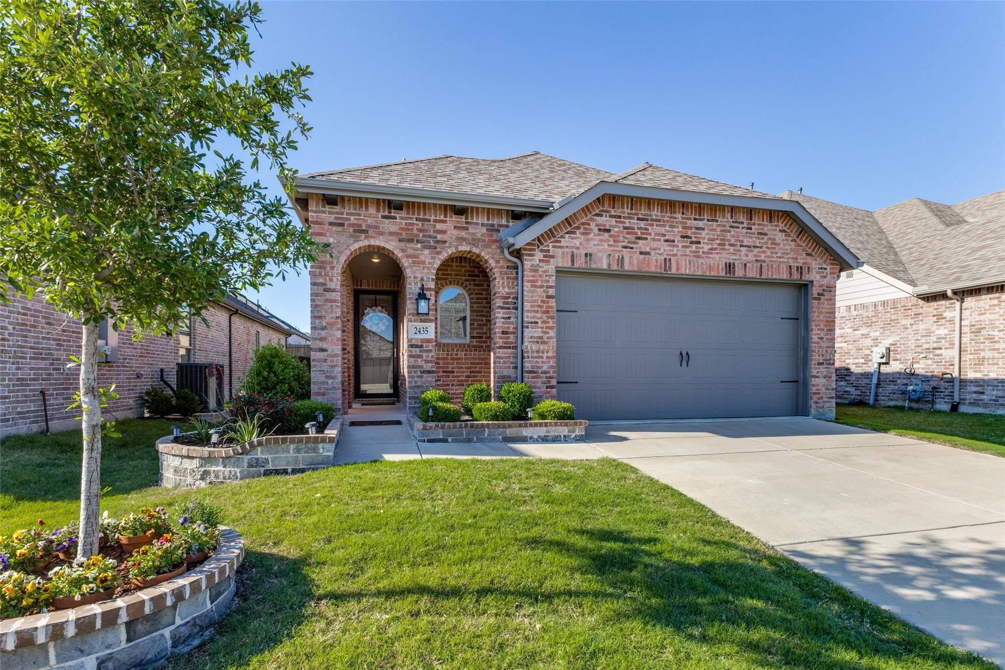2435 Brightling Bend