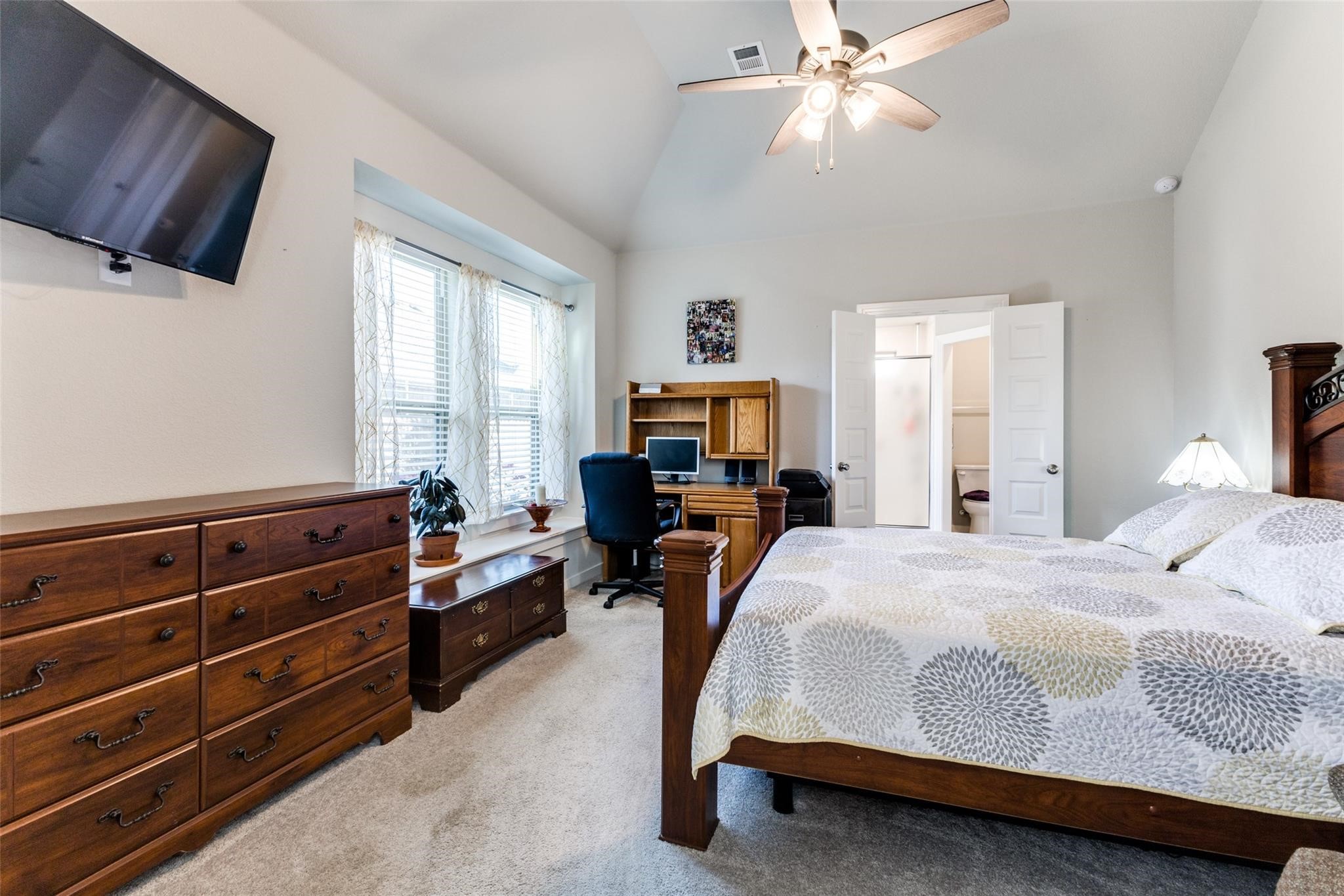 2435 Brightling Bend