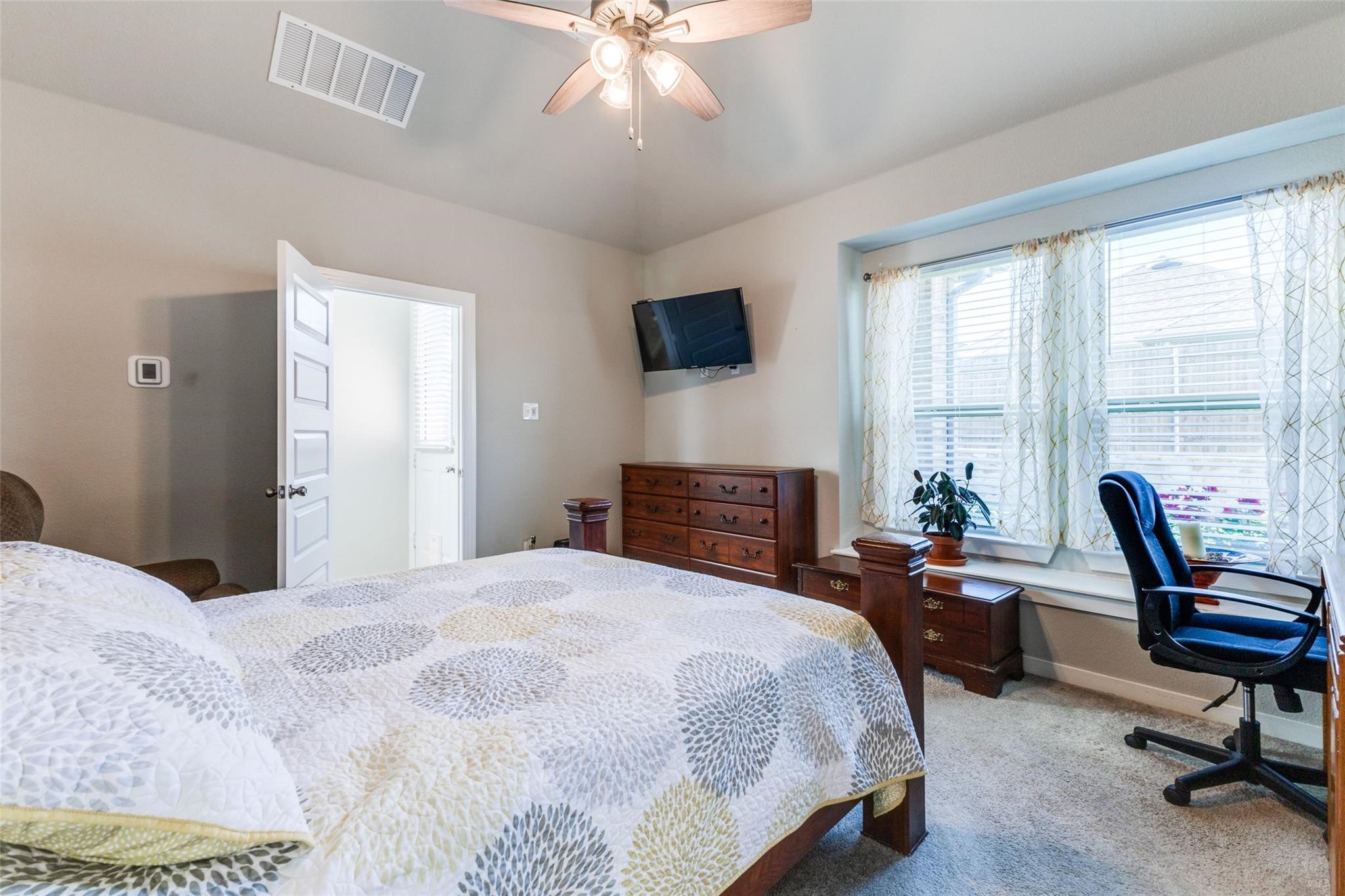 2435 Brightling Bend