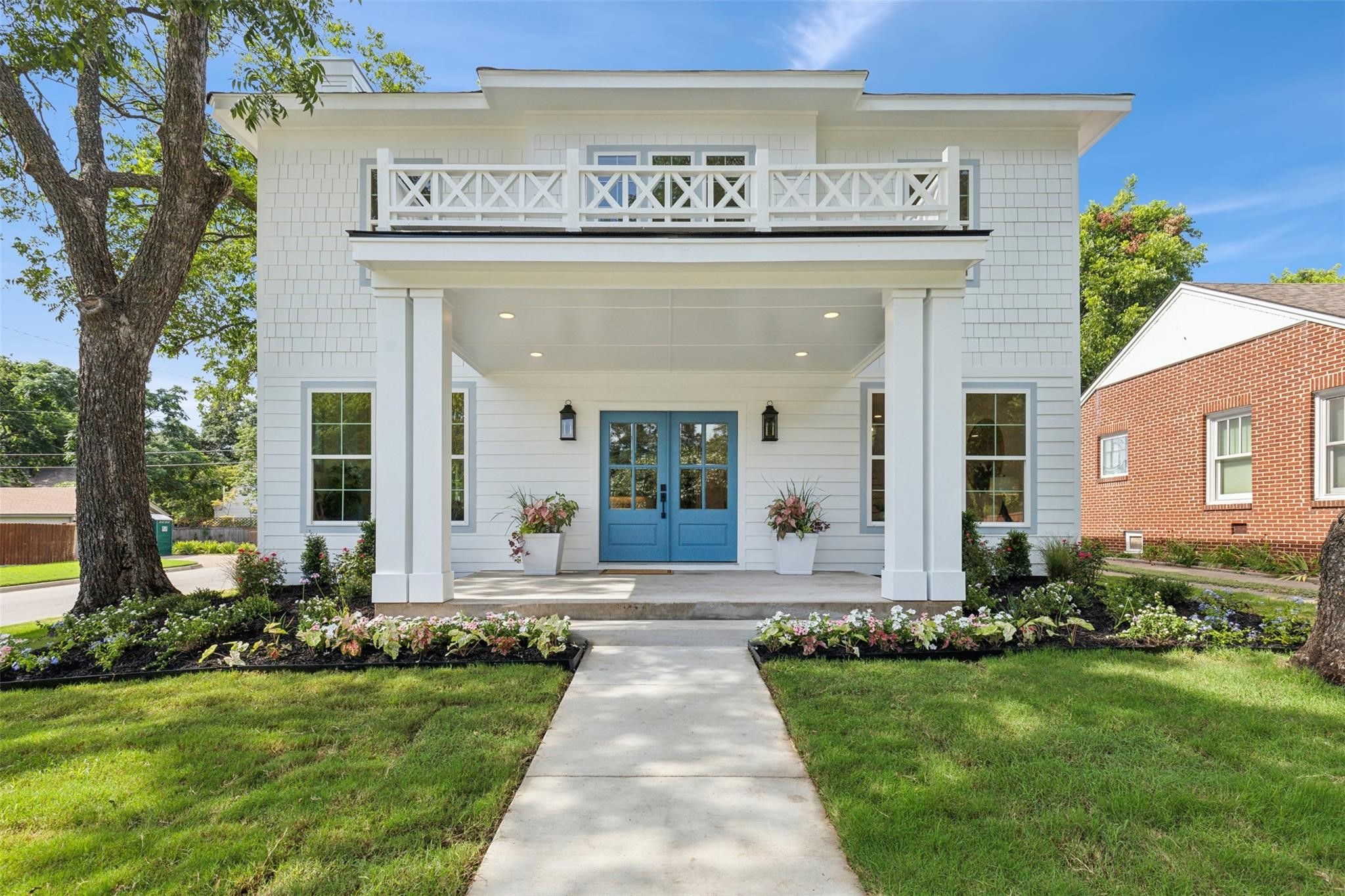 4401 El Campo Avenue
