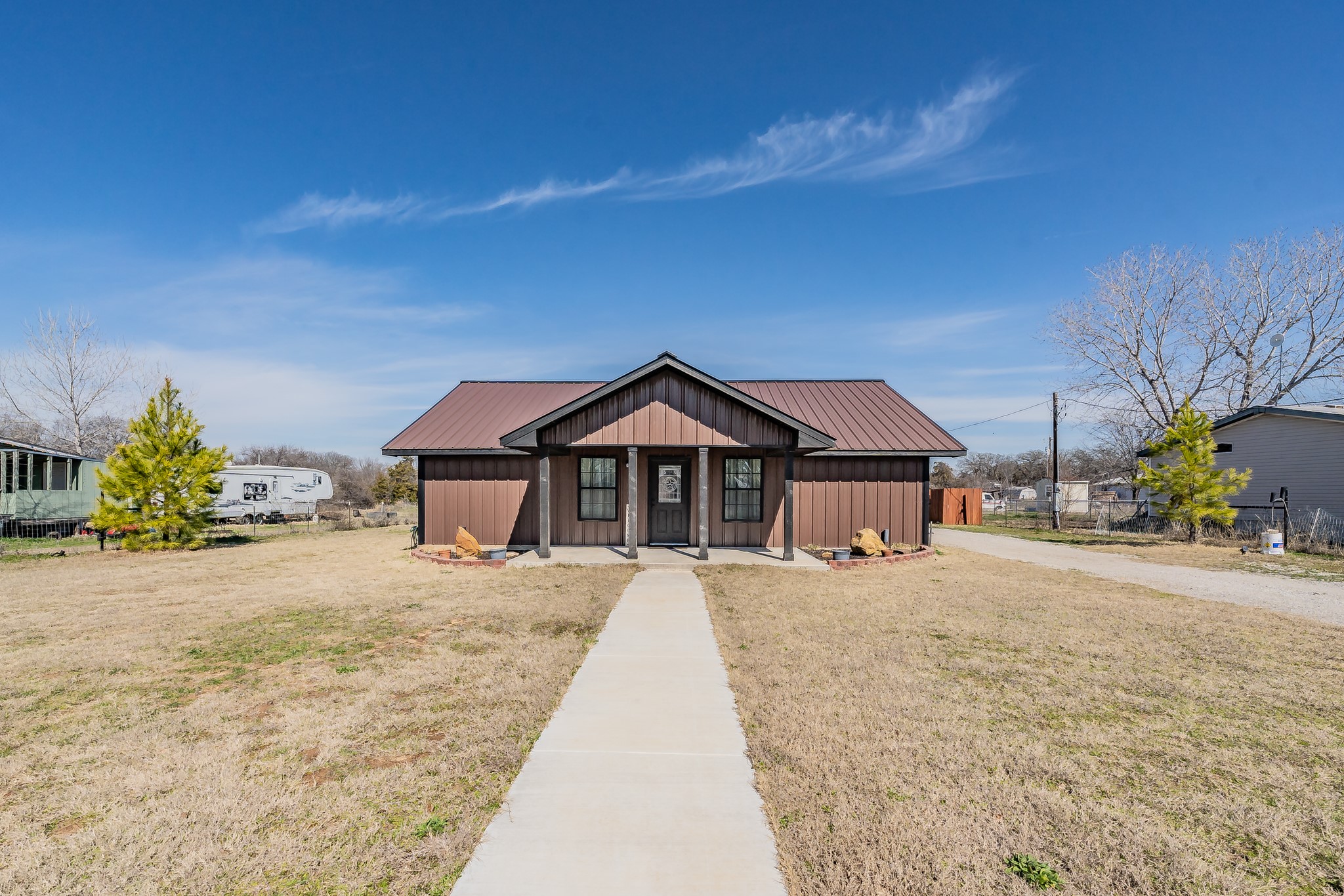 1015 Forest Oaks