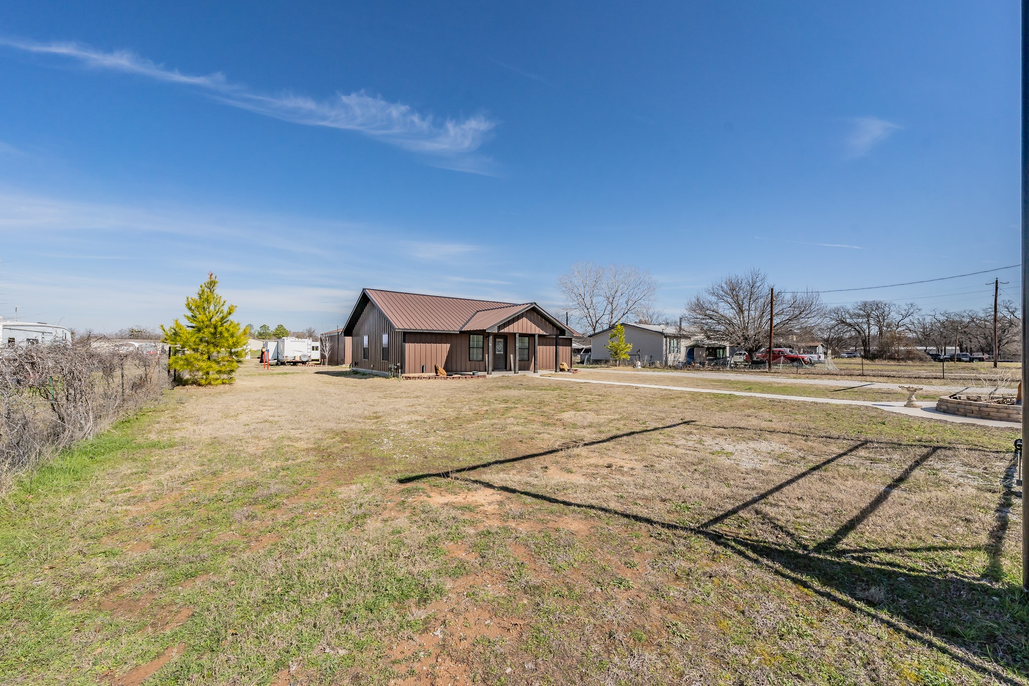 1015 Forest Oaks