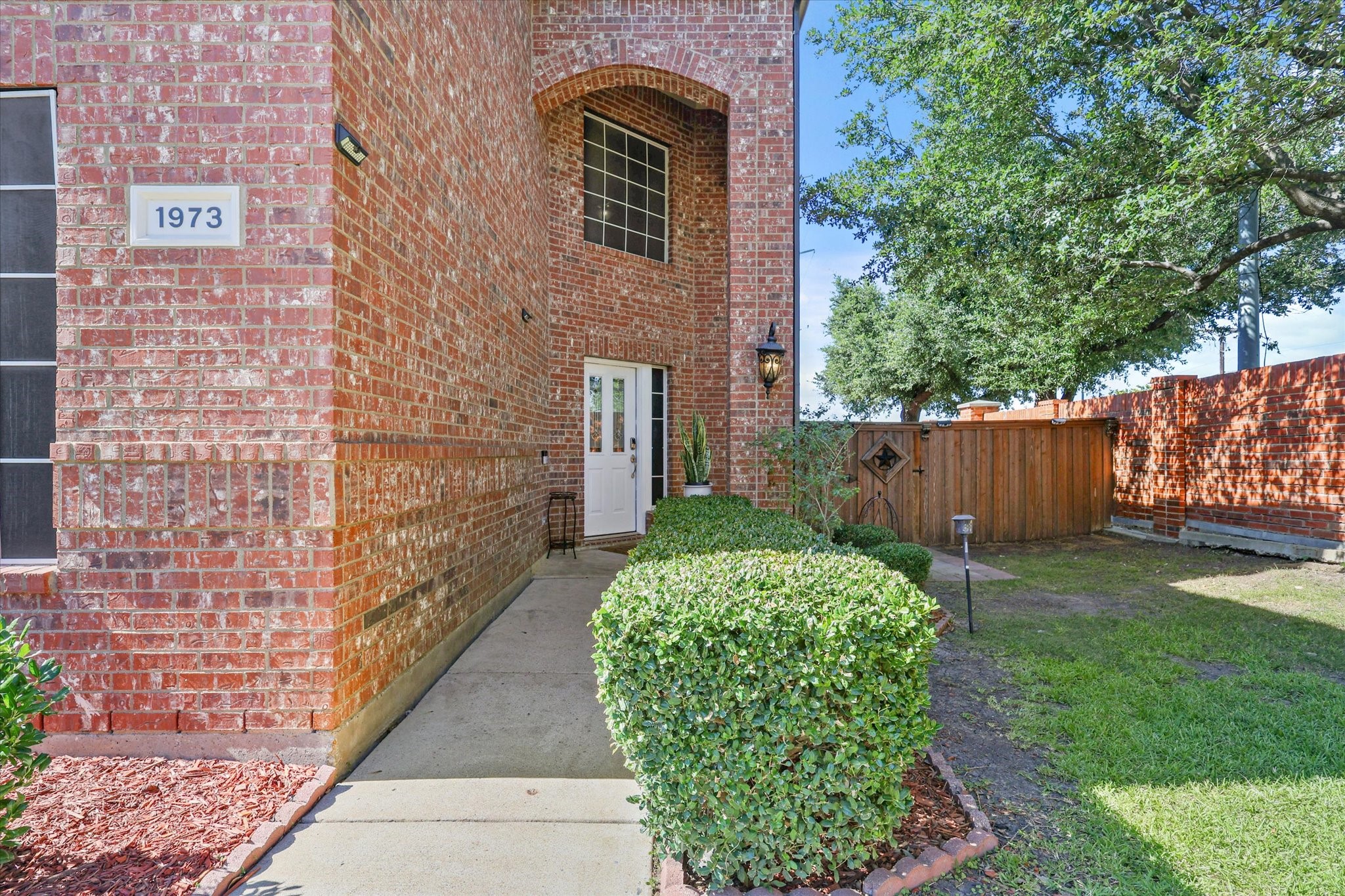 1973 Garrison Way
