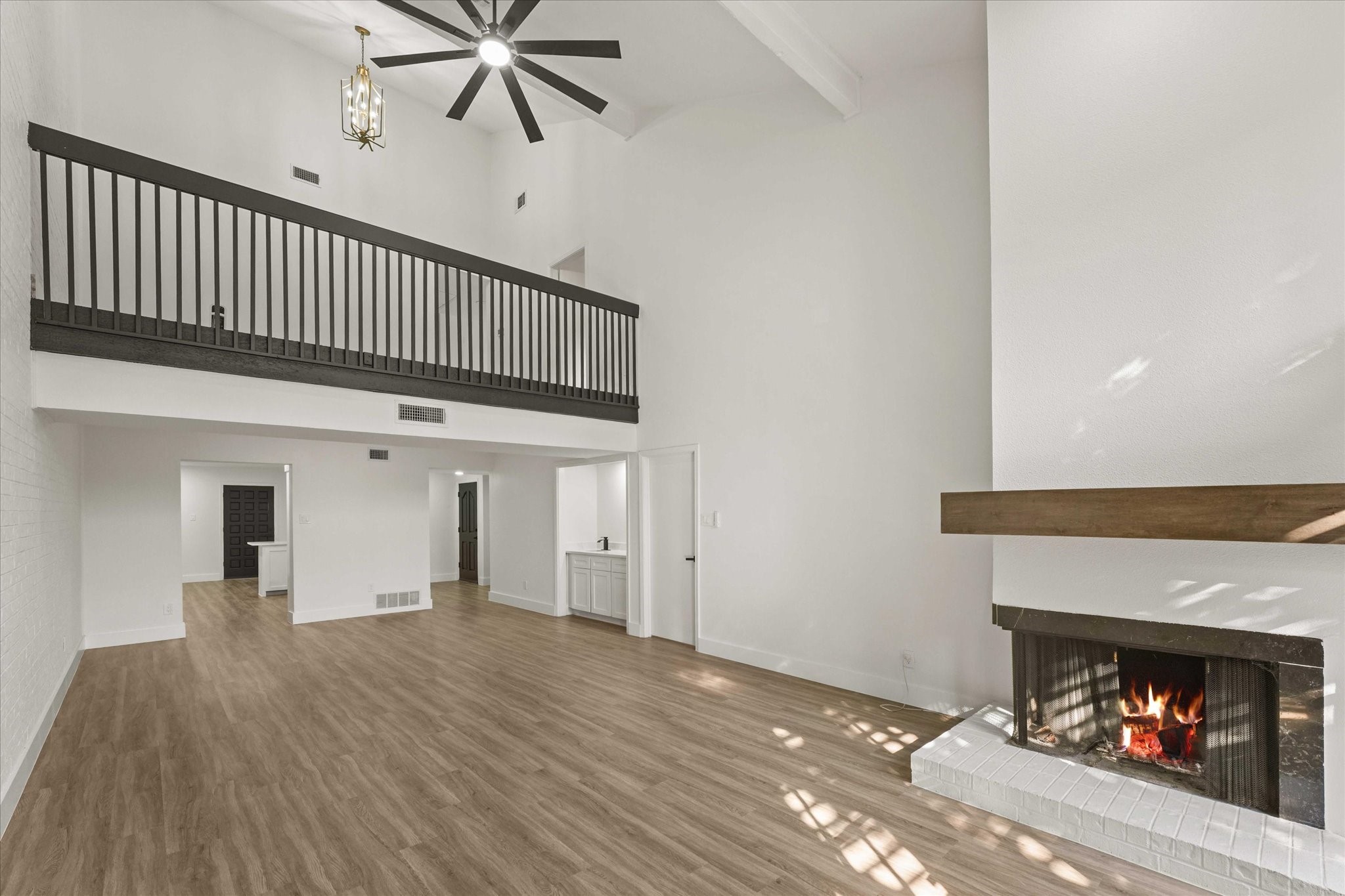 735 Oakwood Trail
