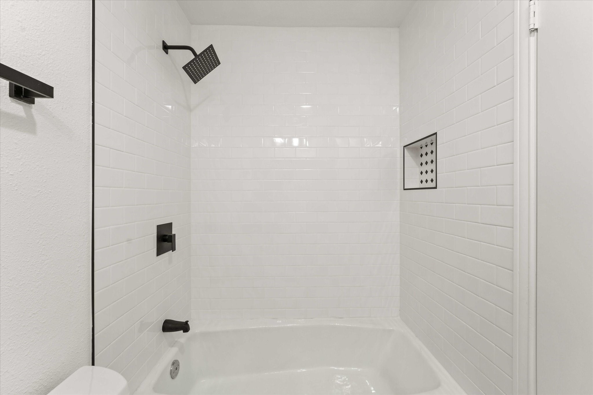735 Oakwood Trail