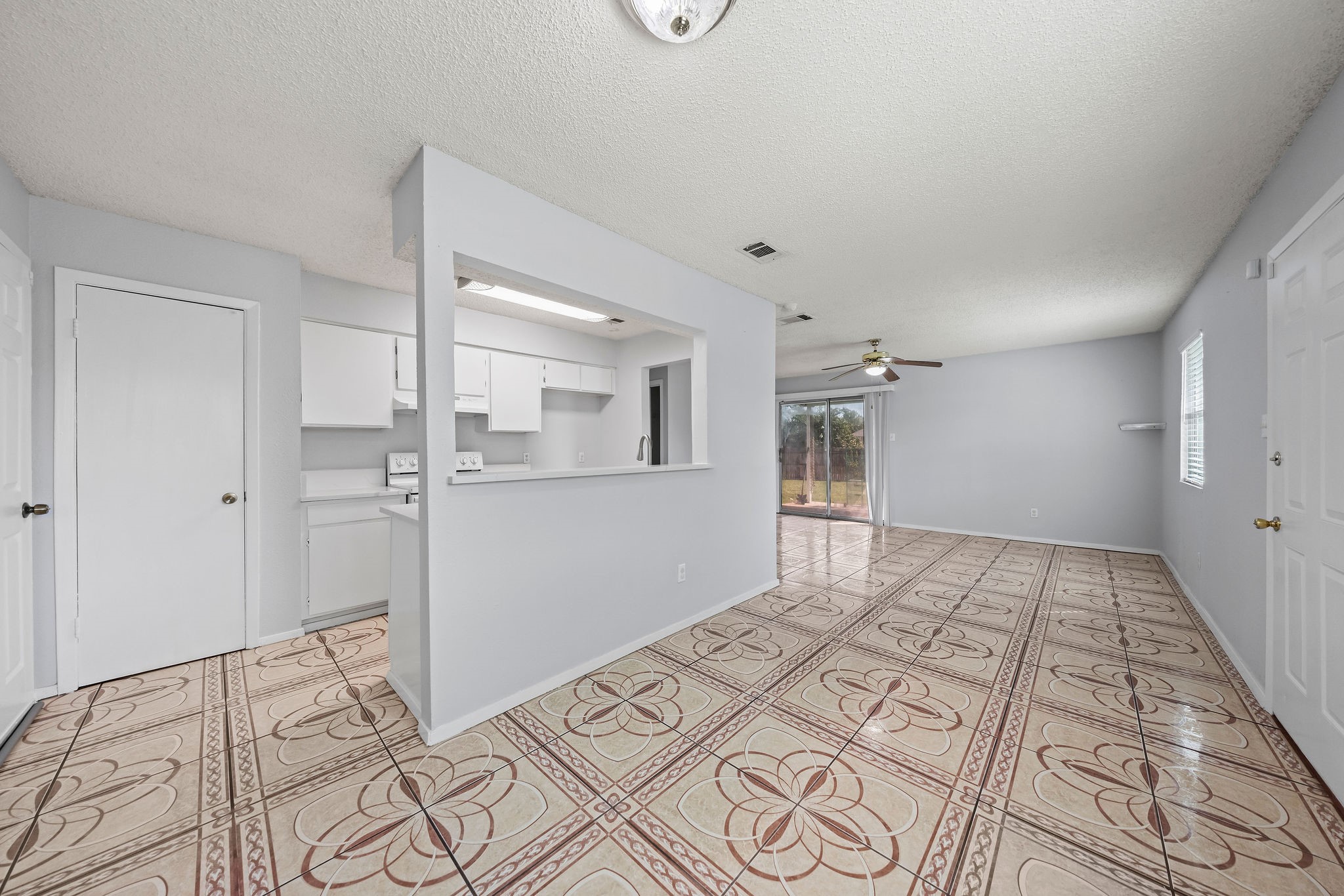 2469 Mcadoo Lane
