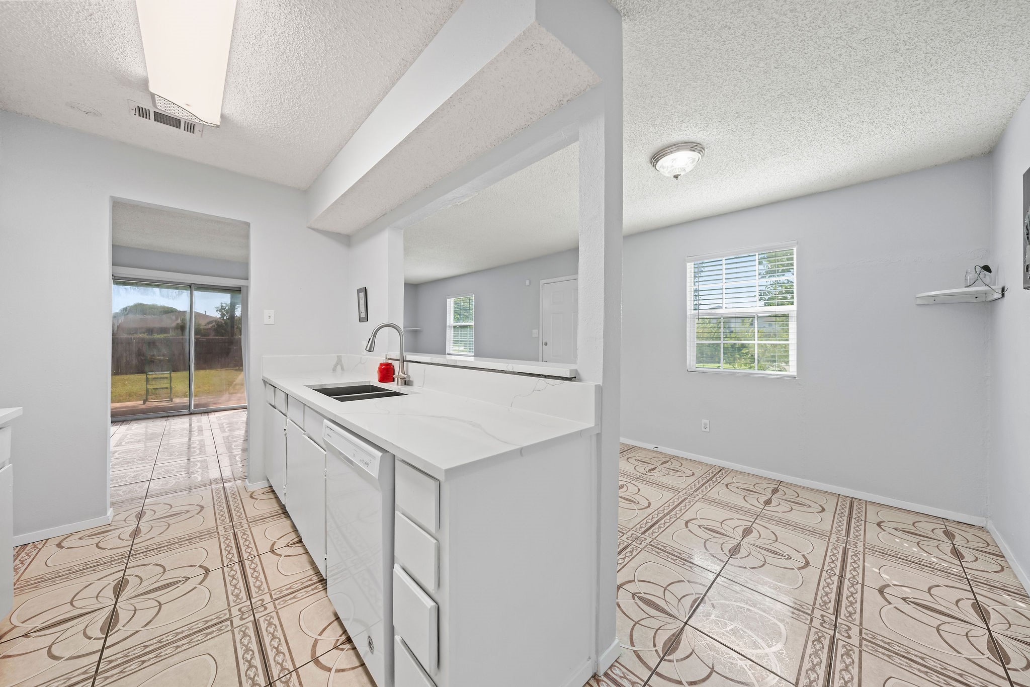 2469 Mcadoo Lane