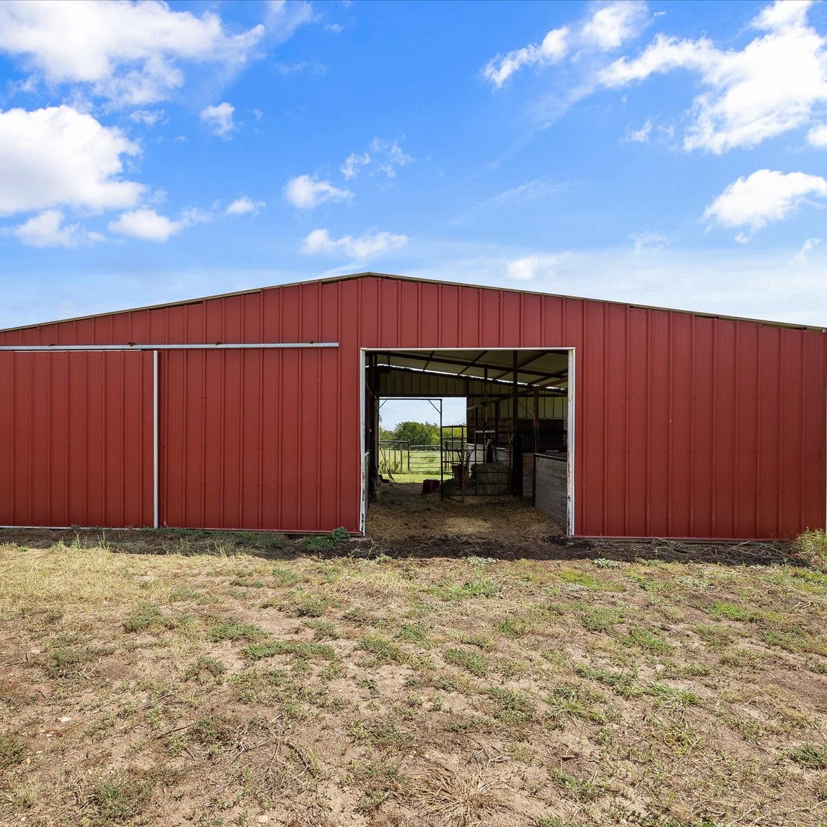 111 Hudson Lane