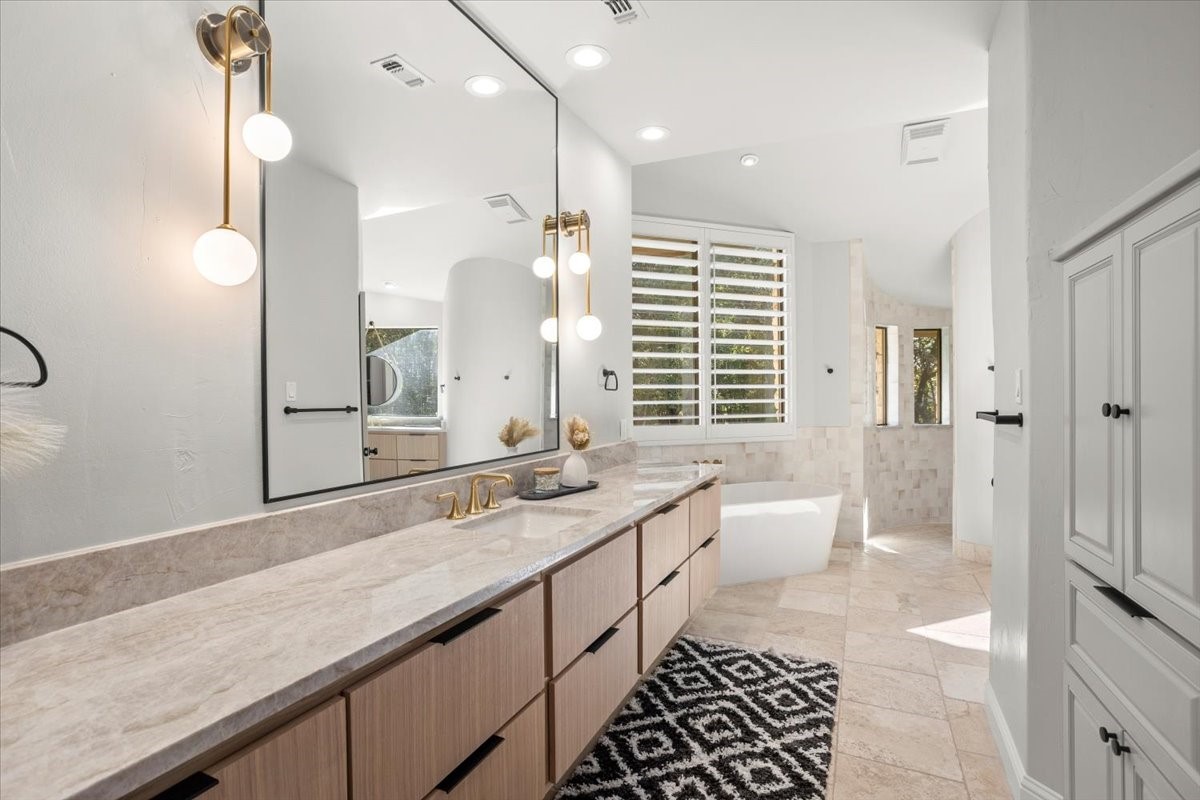 8225 Ashbriar Lane