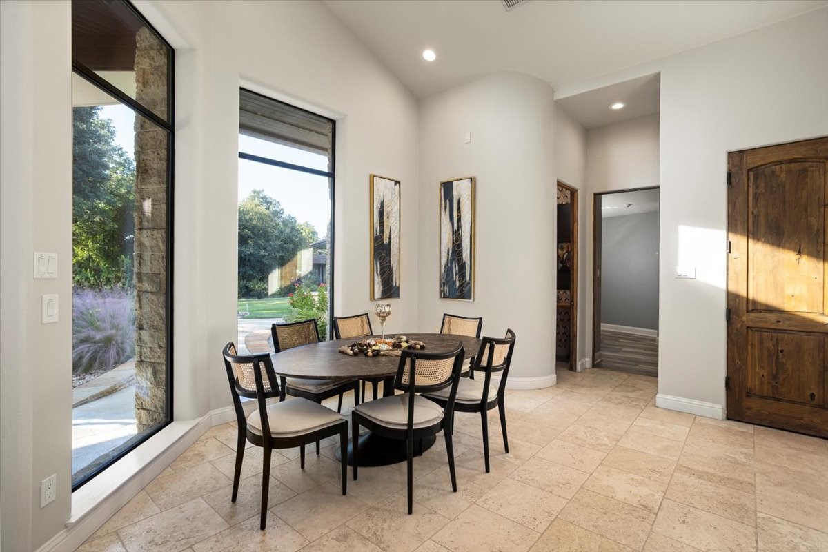 8225 Ashbriar Lane