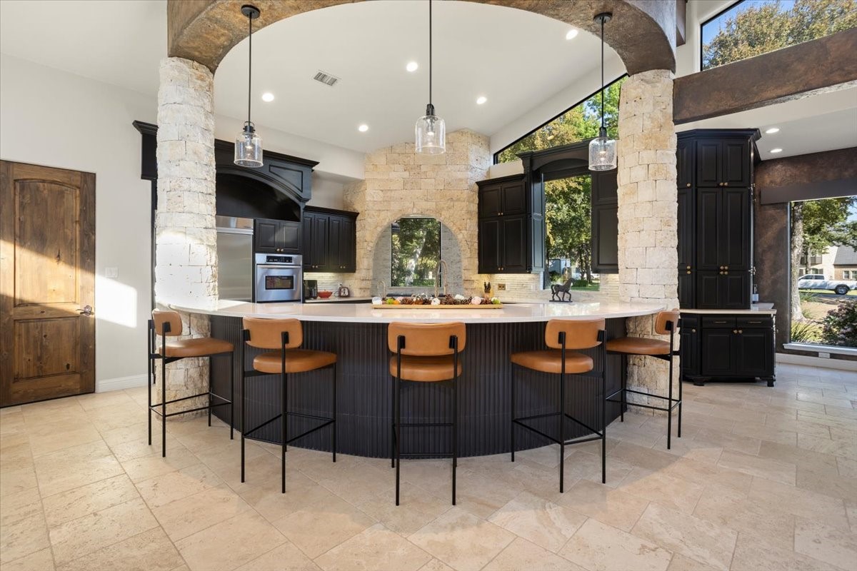 8225 Ashbriar Lane