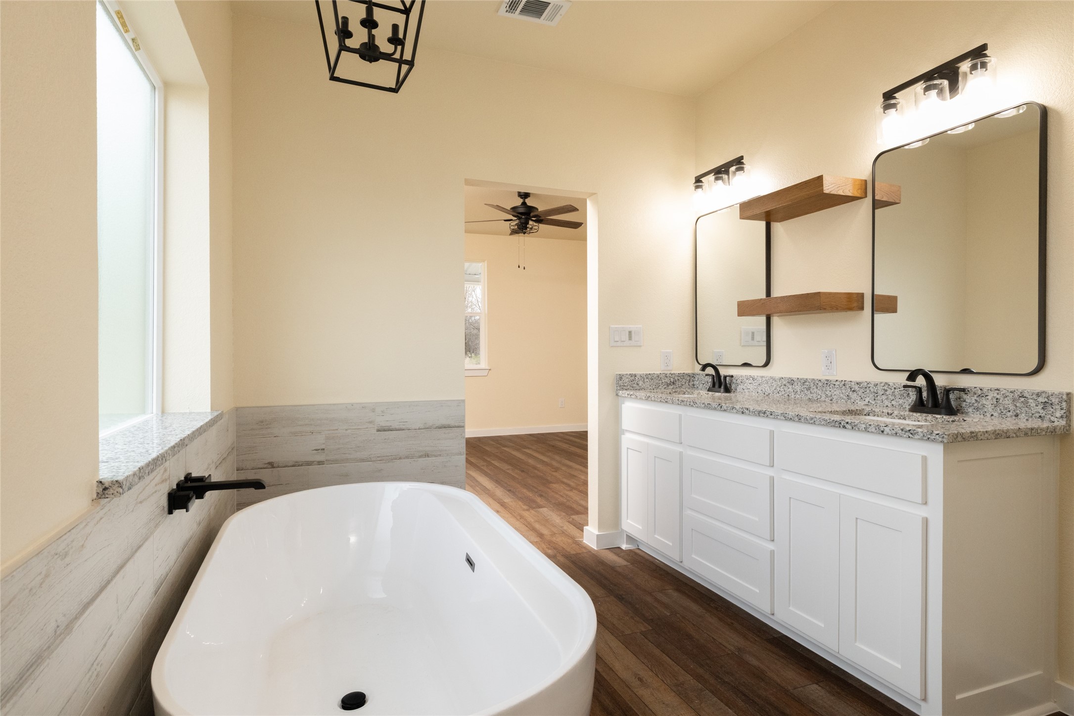 180 Cimmarron Trail