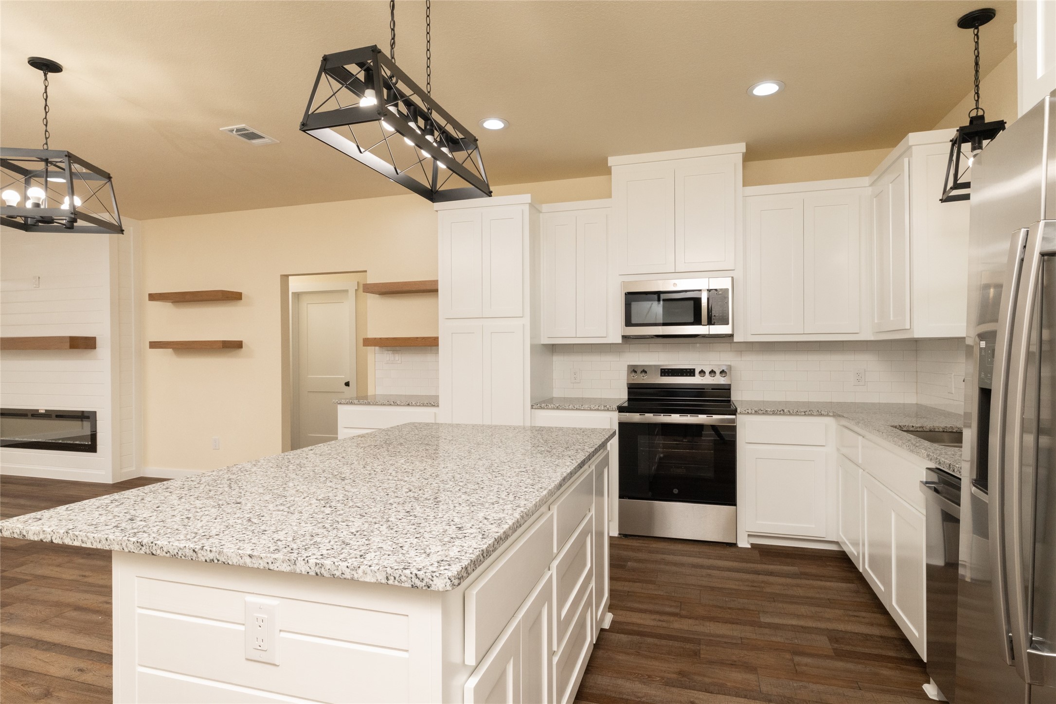 180 Cimmarron Trail