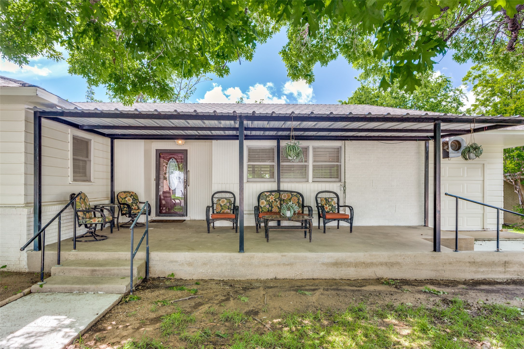 227 N 9th Street