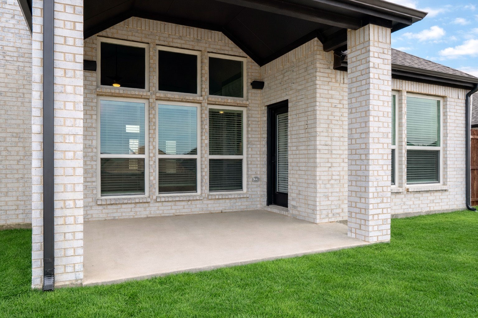 1817 Hidden Creek Drive