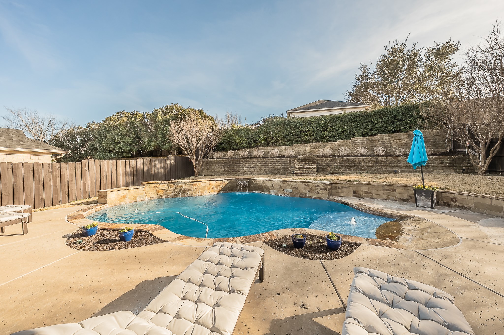5021 Valleyside Drive