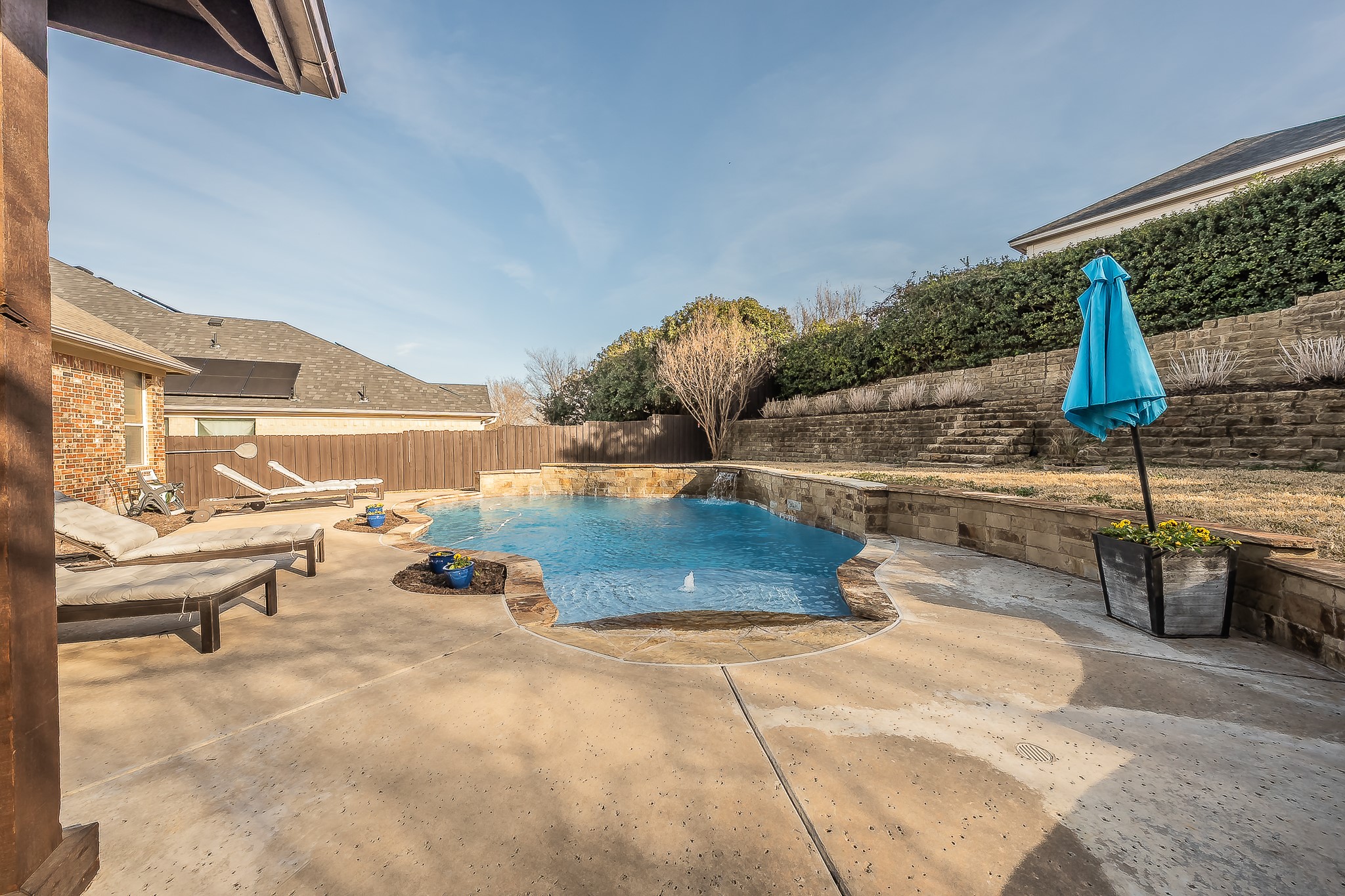 5021 Valleyside Drive