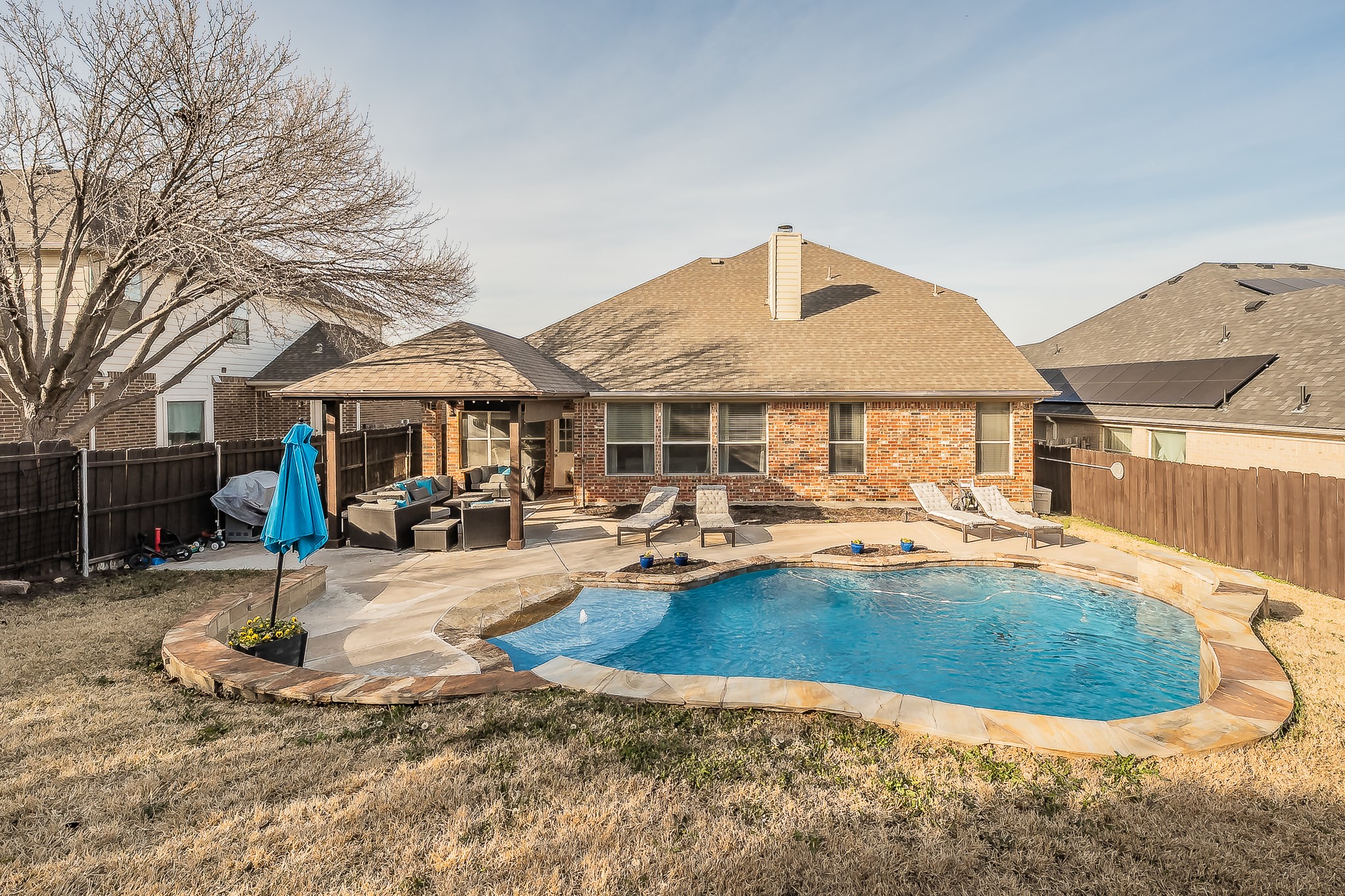 5021 Valleyside Drive