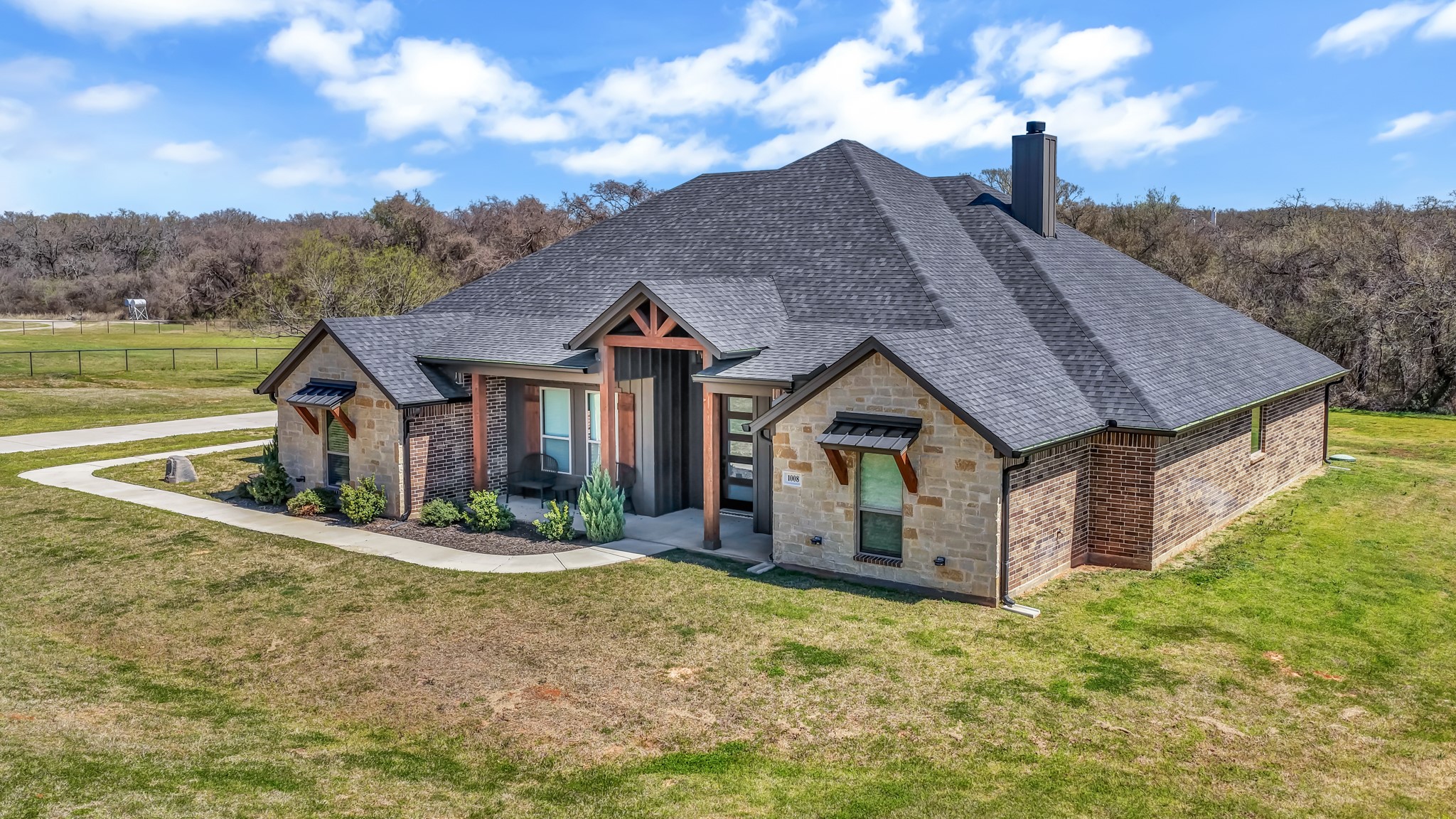 1008 Laramie Road