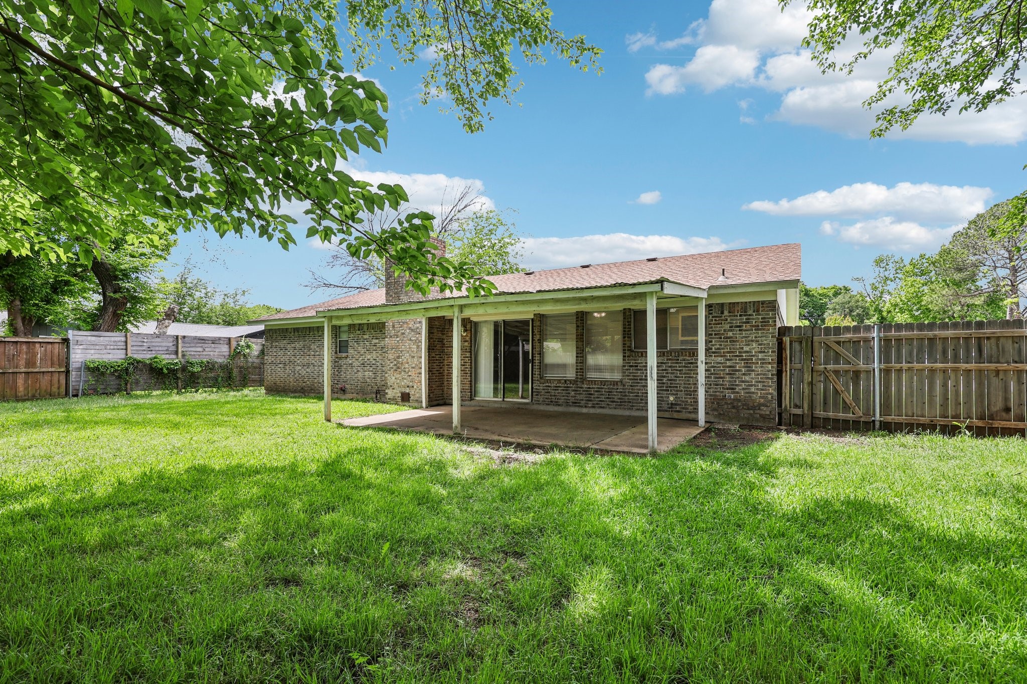337 Apache Trail