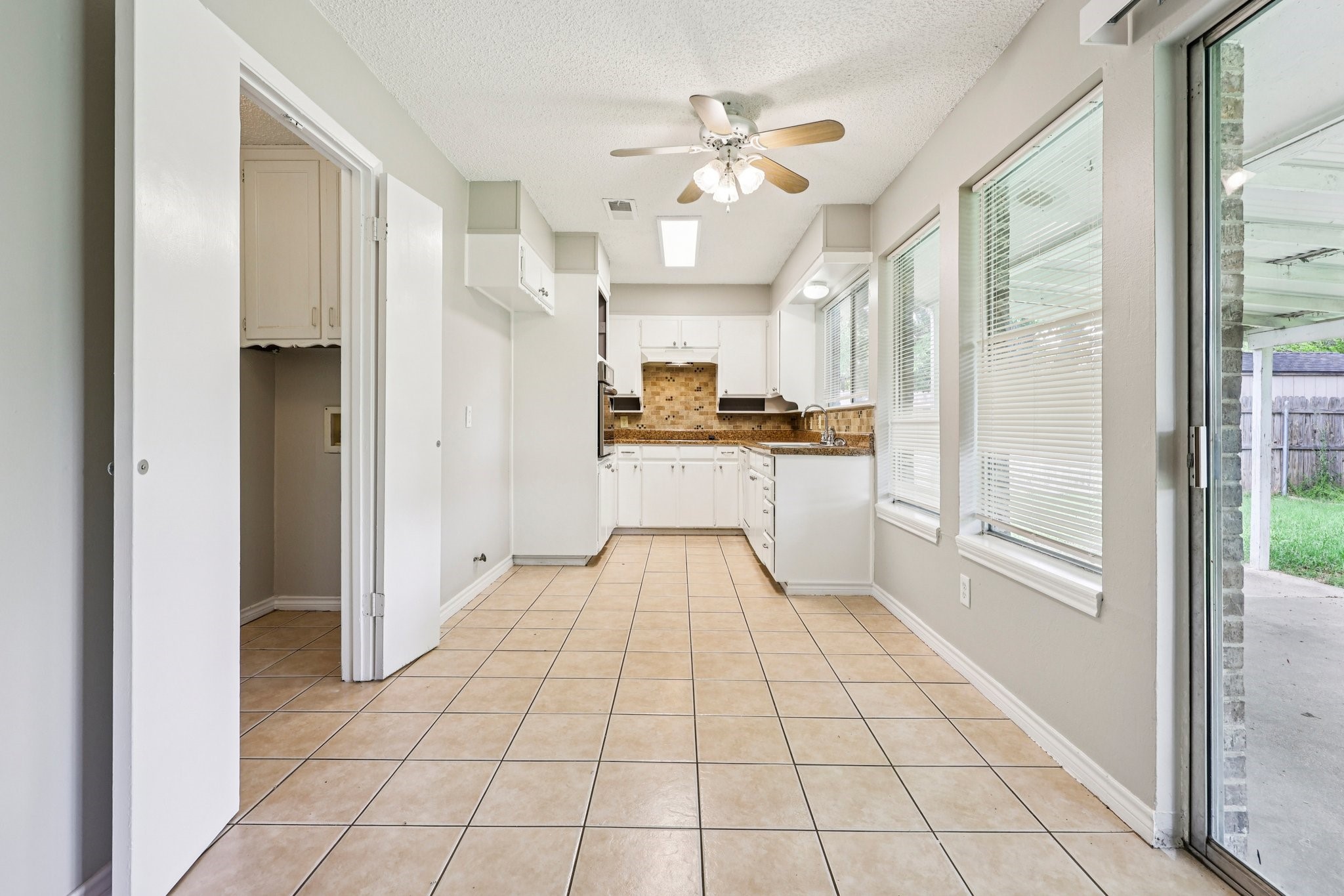337 Apache Trail