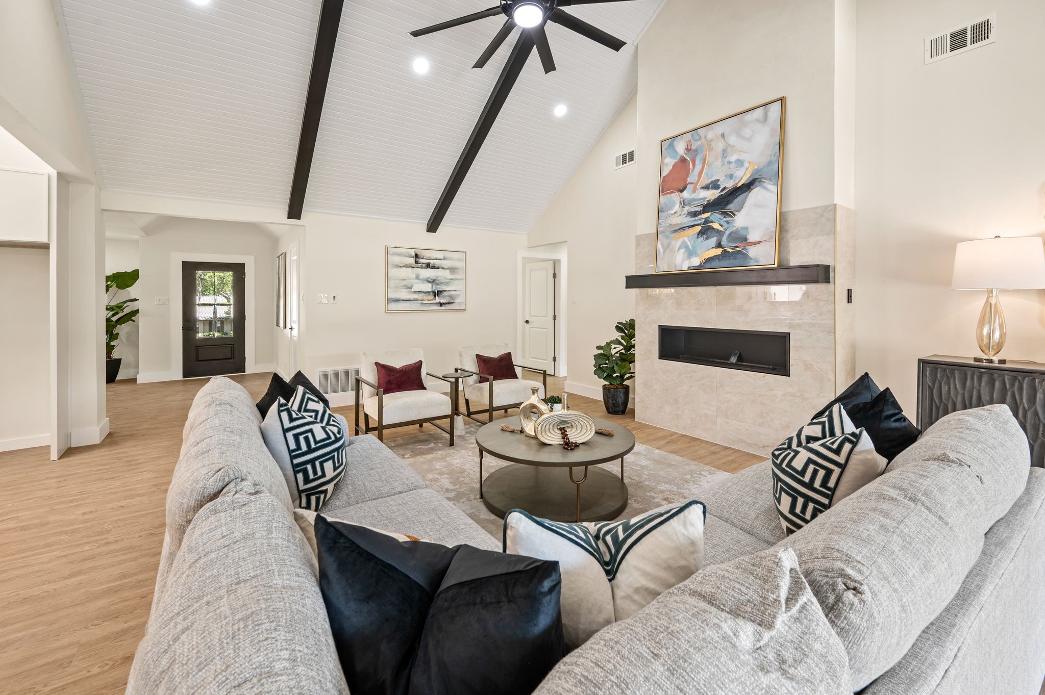 3704 Sweetbriar Lane