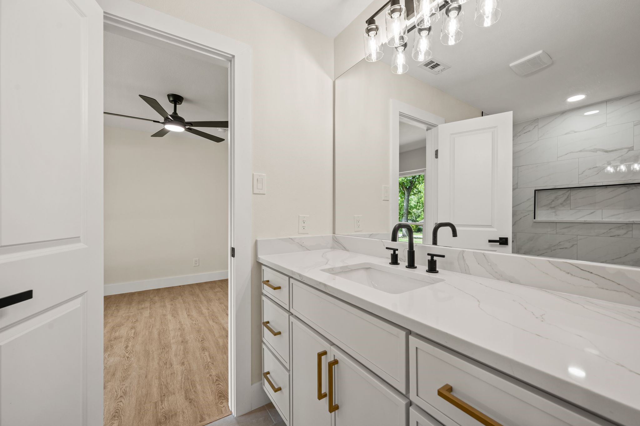 3704 Sweetbriar Lane