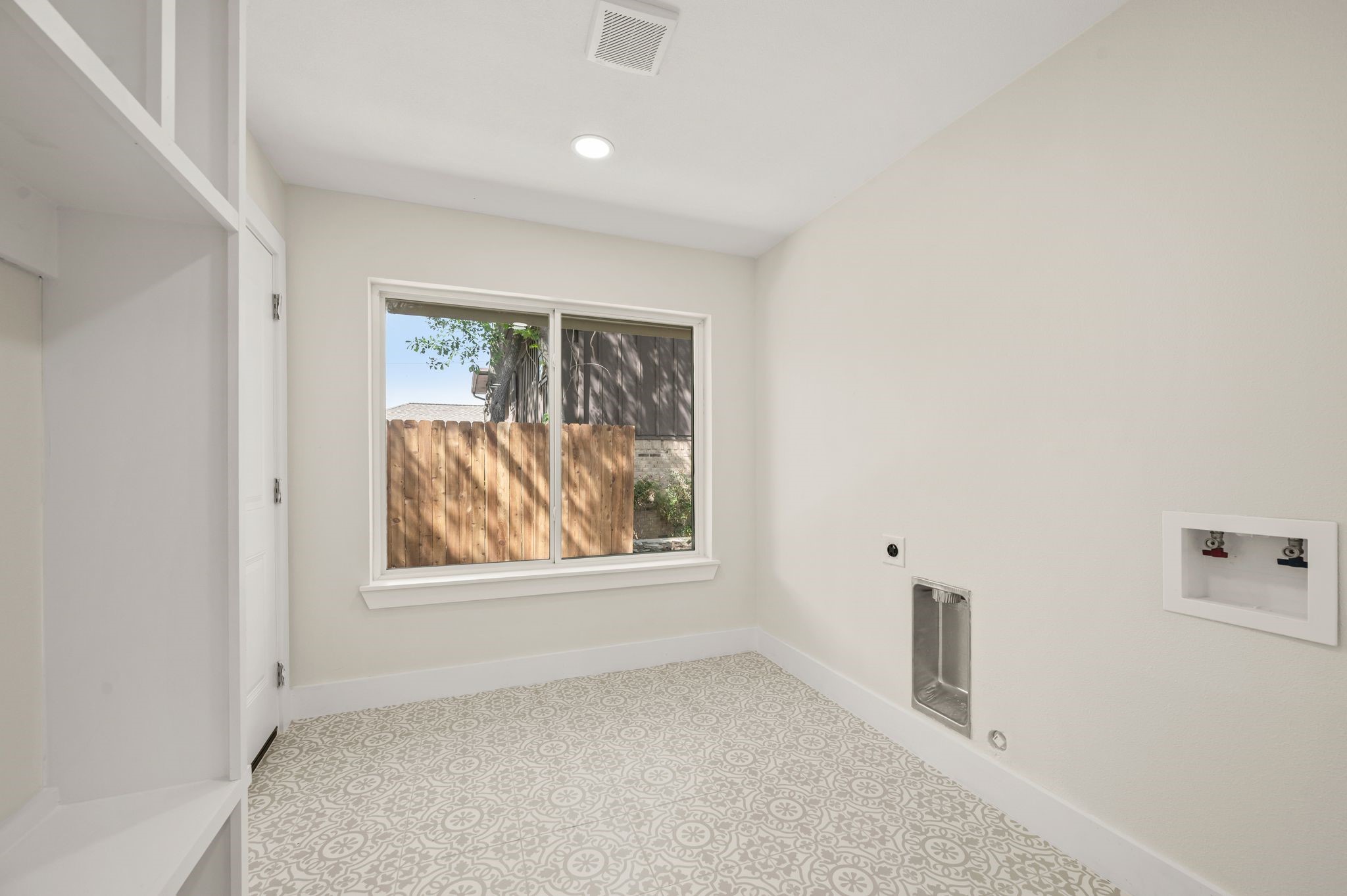 3704 Sweetbriar Lane