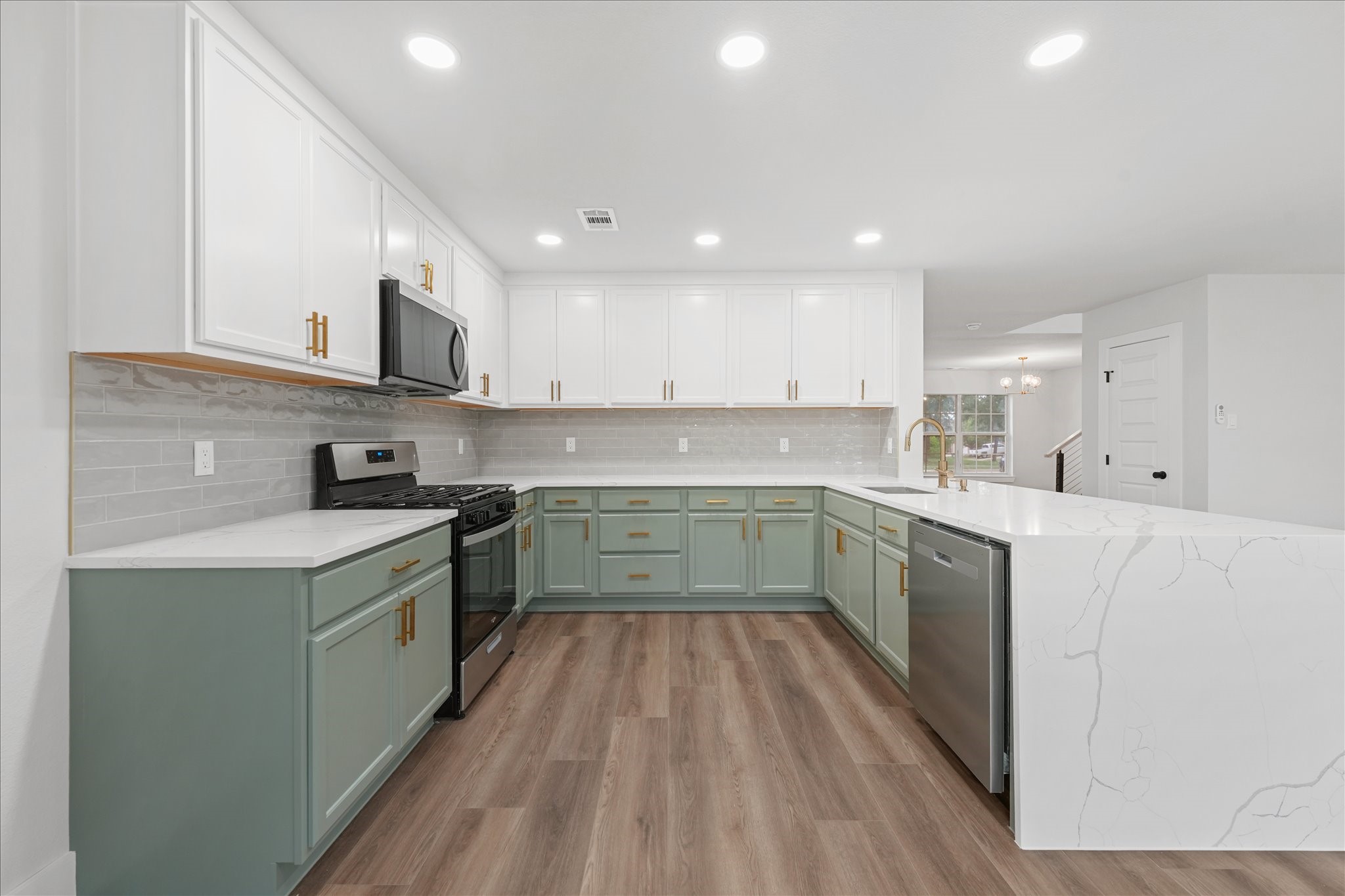 6808 Geyser Trail