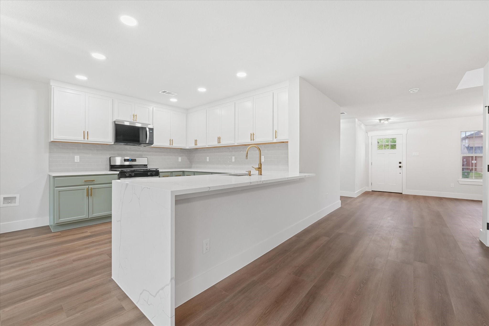 6808 Geyser Trail