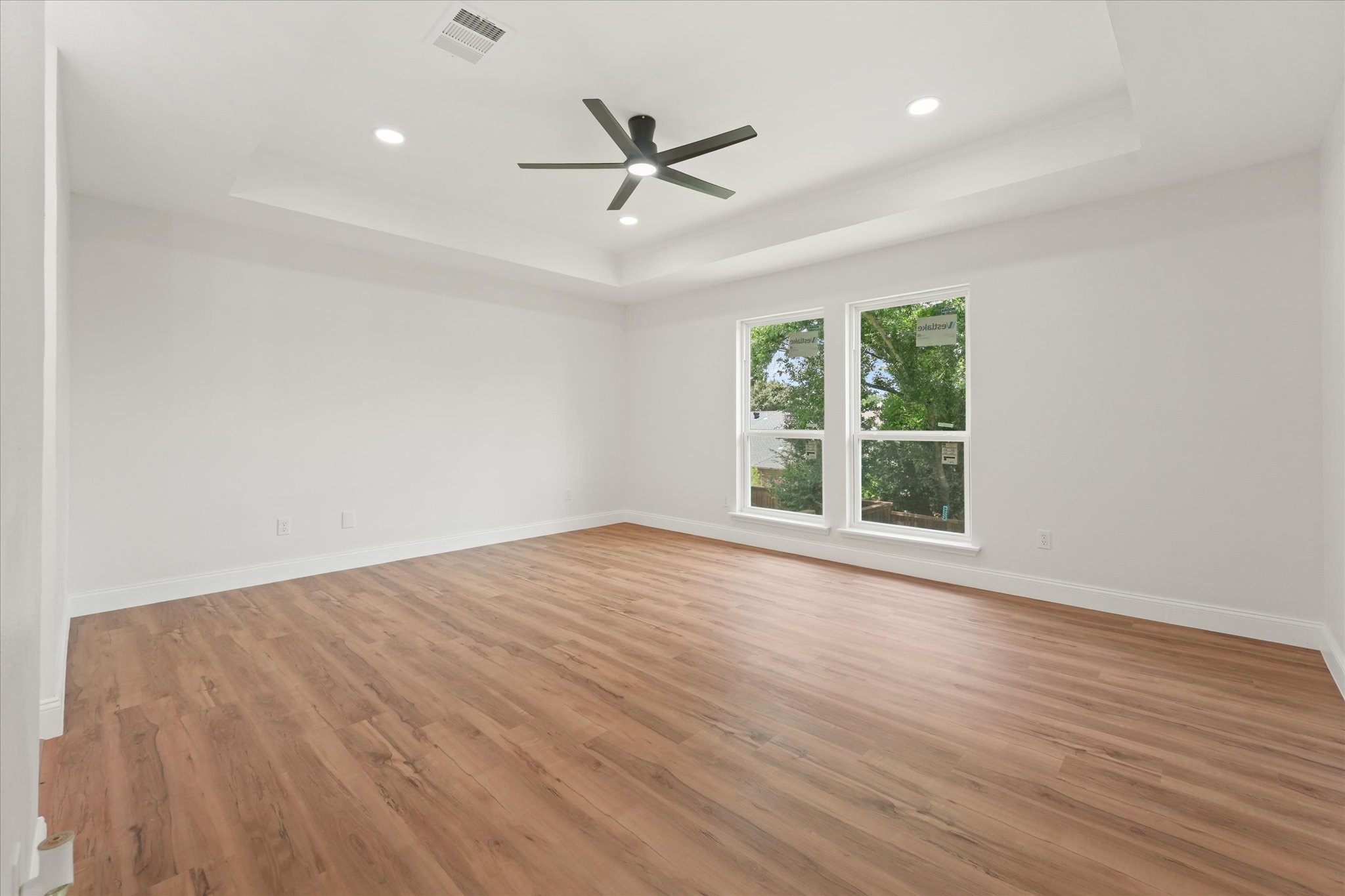 1404 Meadowbrook Drive