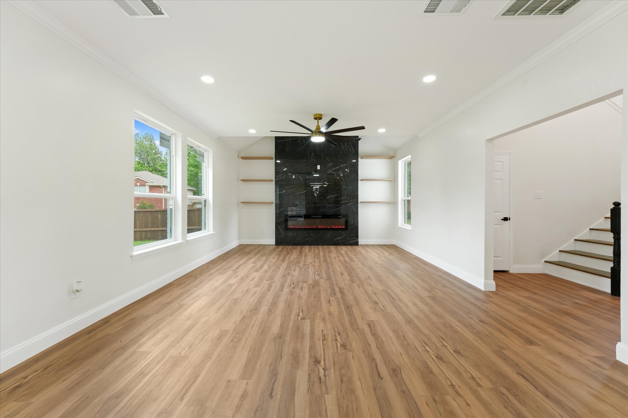 1404 Meadowbrook Drive