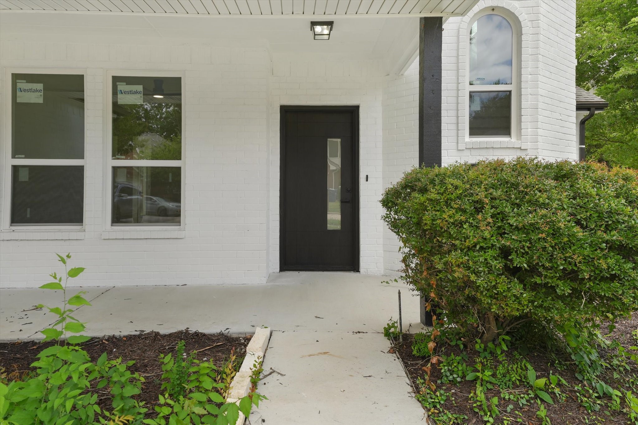 1404 Meadowbrook Drive