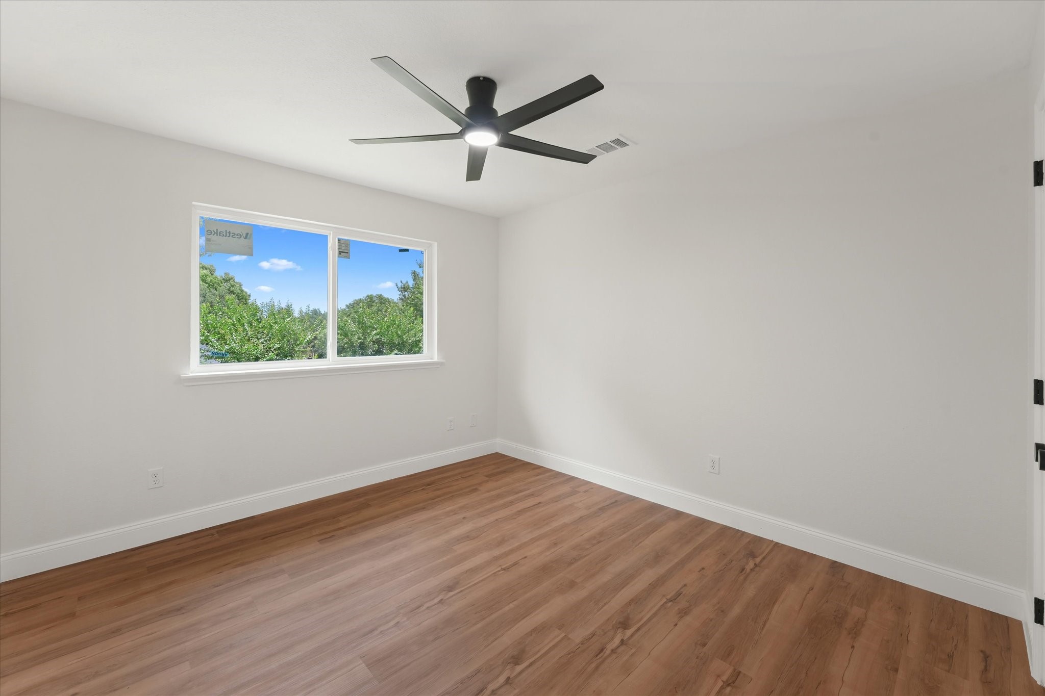 1404 Meadowbrook Drive